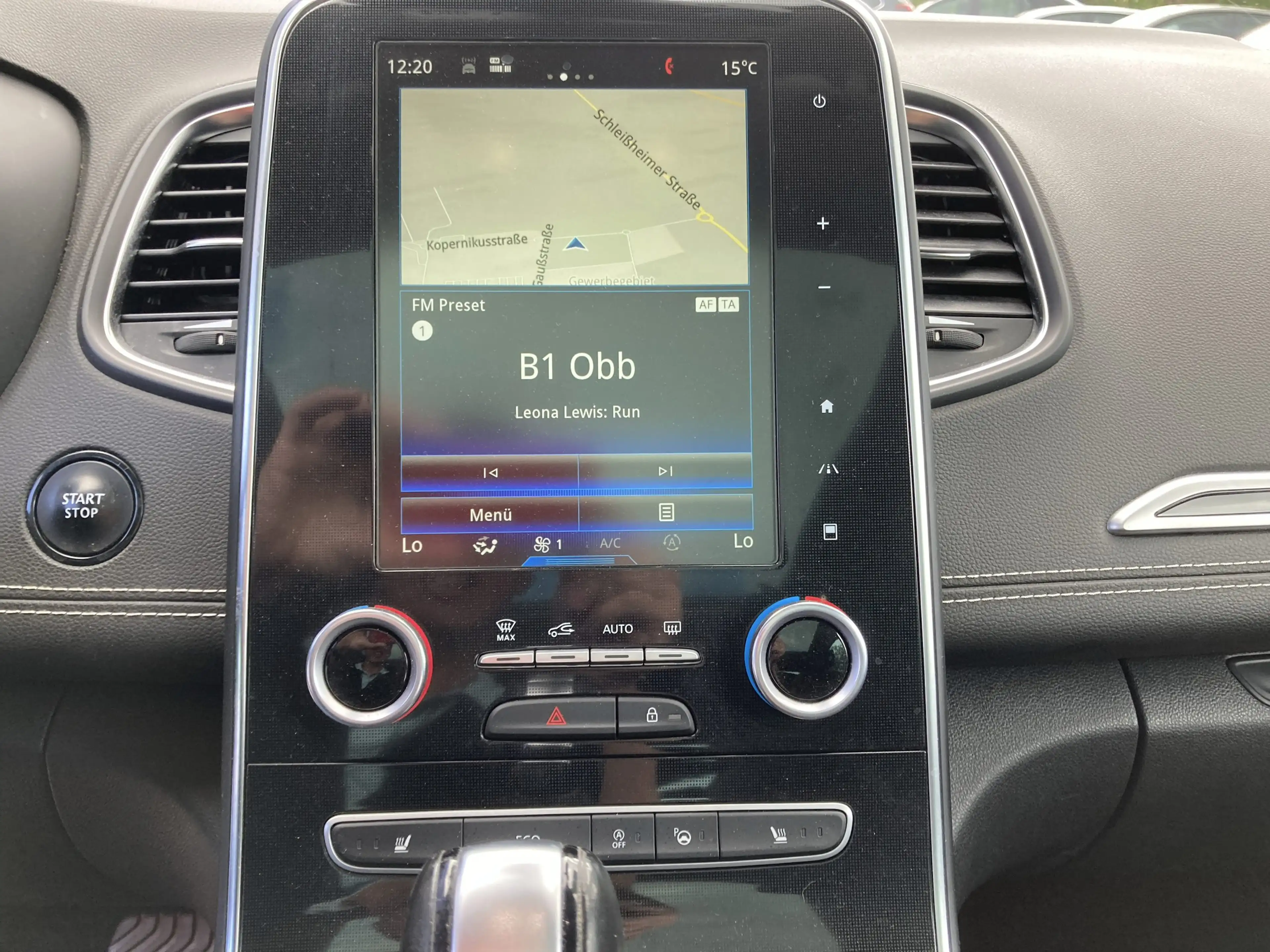 Renault Scenic BOSE Edition Navi+Klima+Panoramadach+Bose — photo 10