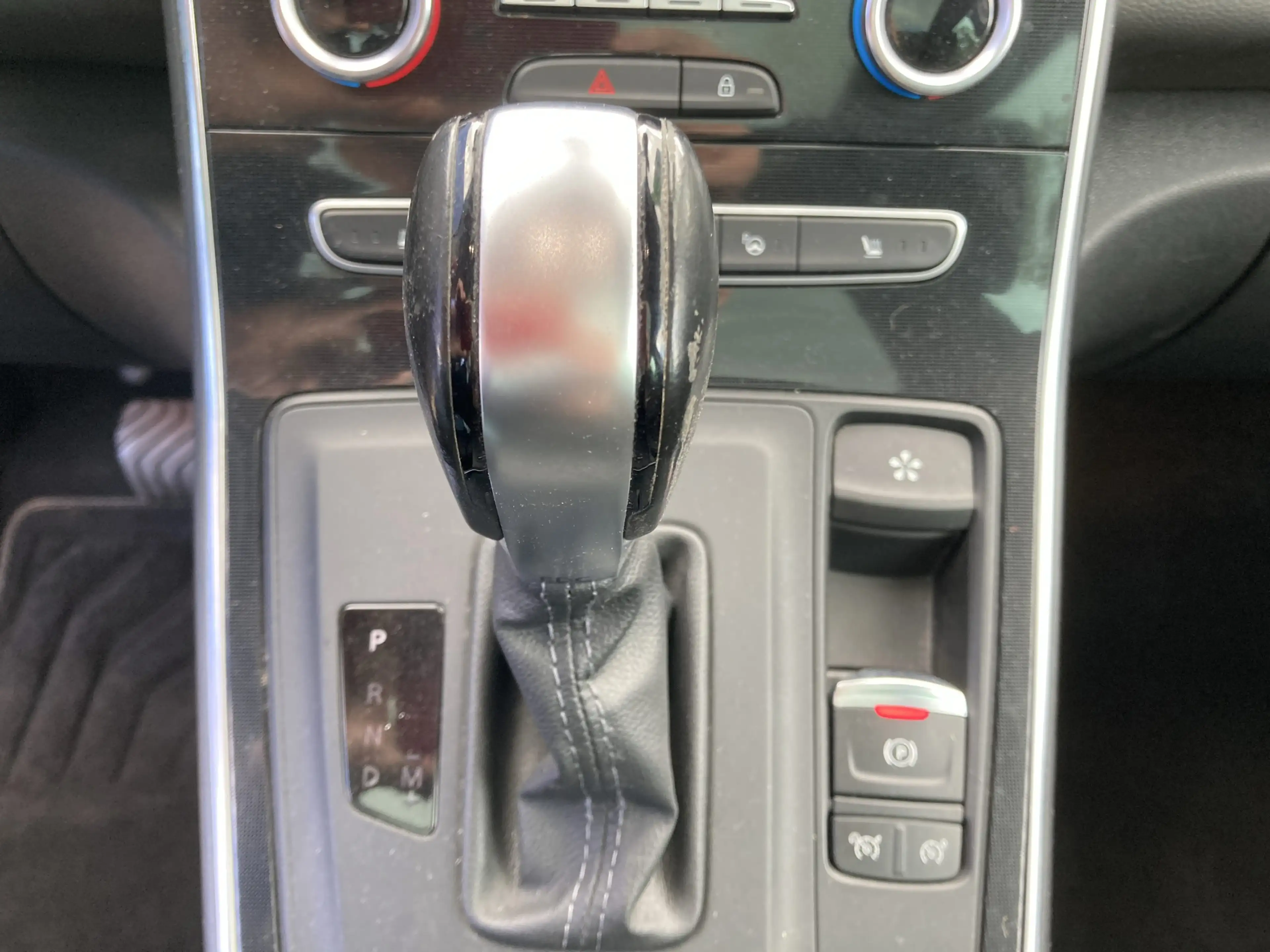 Renault Scenic BOSE Edition Navi+Klima+Panoramadach+Bose — photo 12
