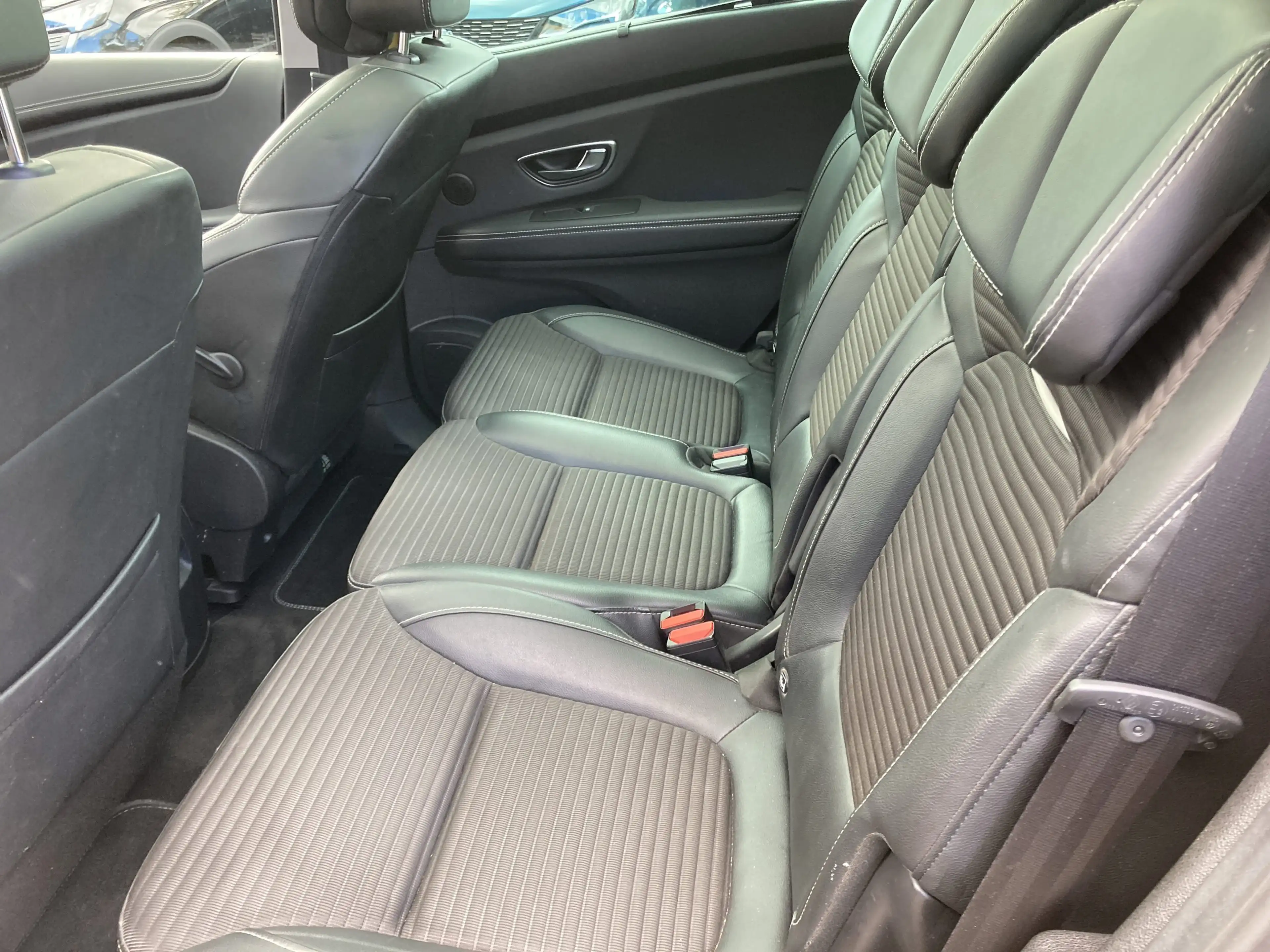 Renault Scenic BOSE Edition Navi+Klima+Panoramadach+Bose — photo 15