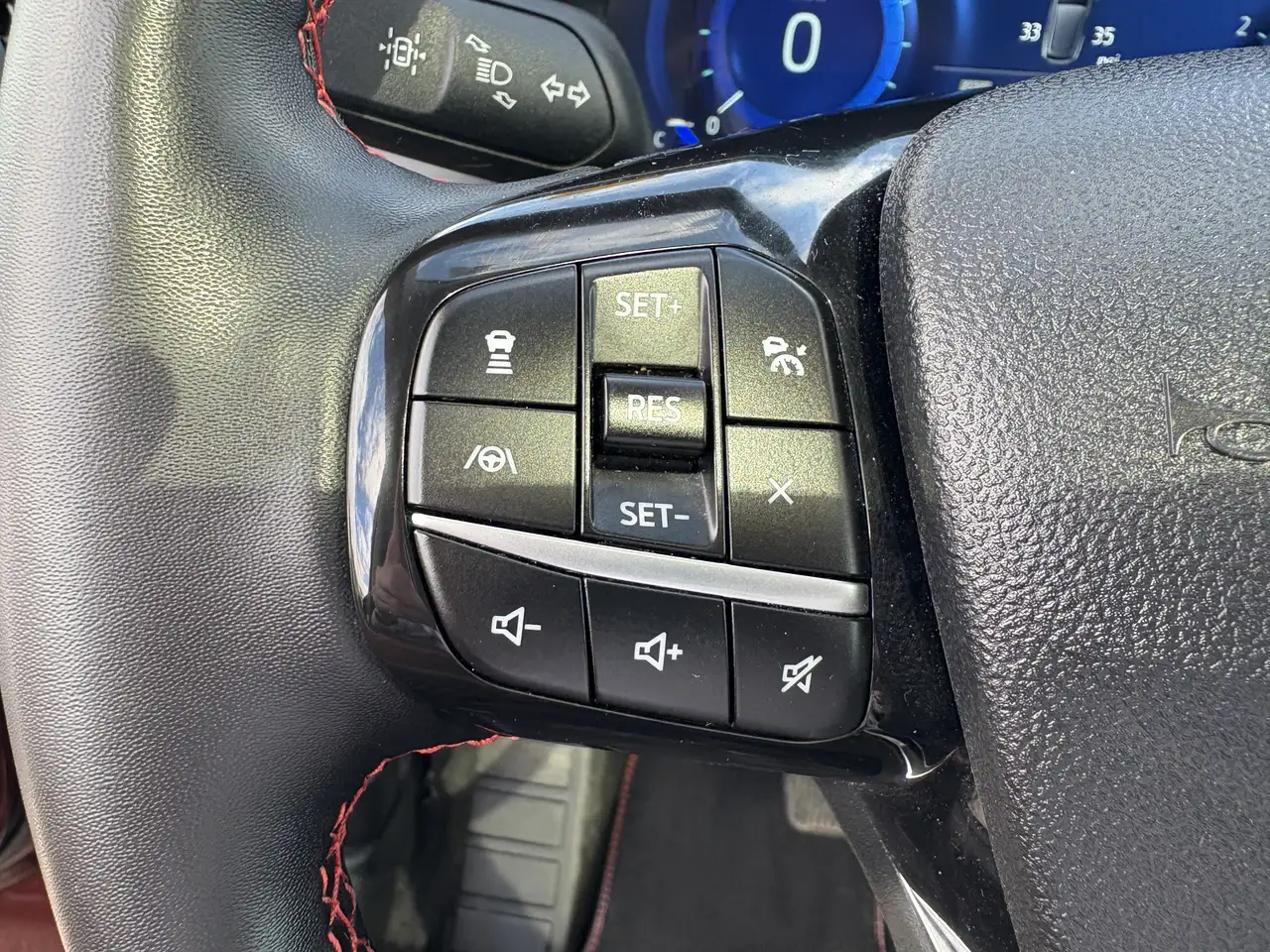 Ford Escape photo Ford Escape