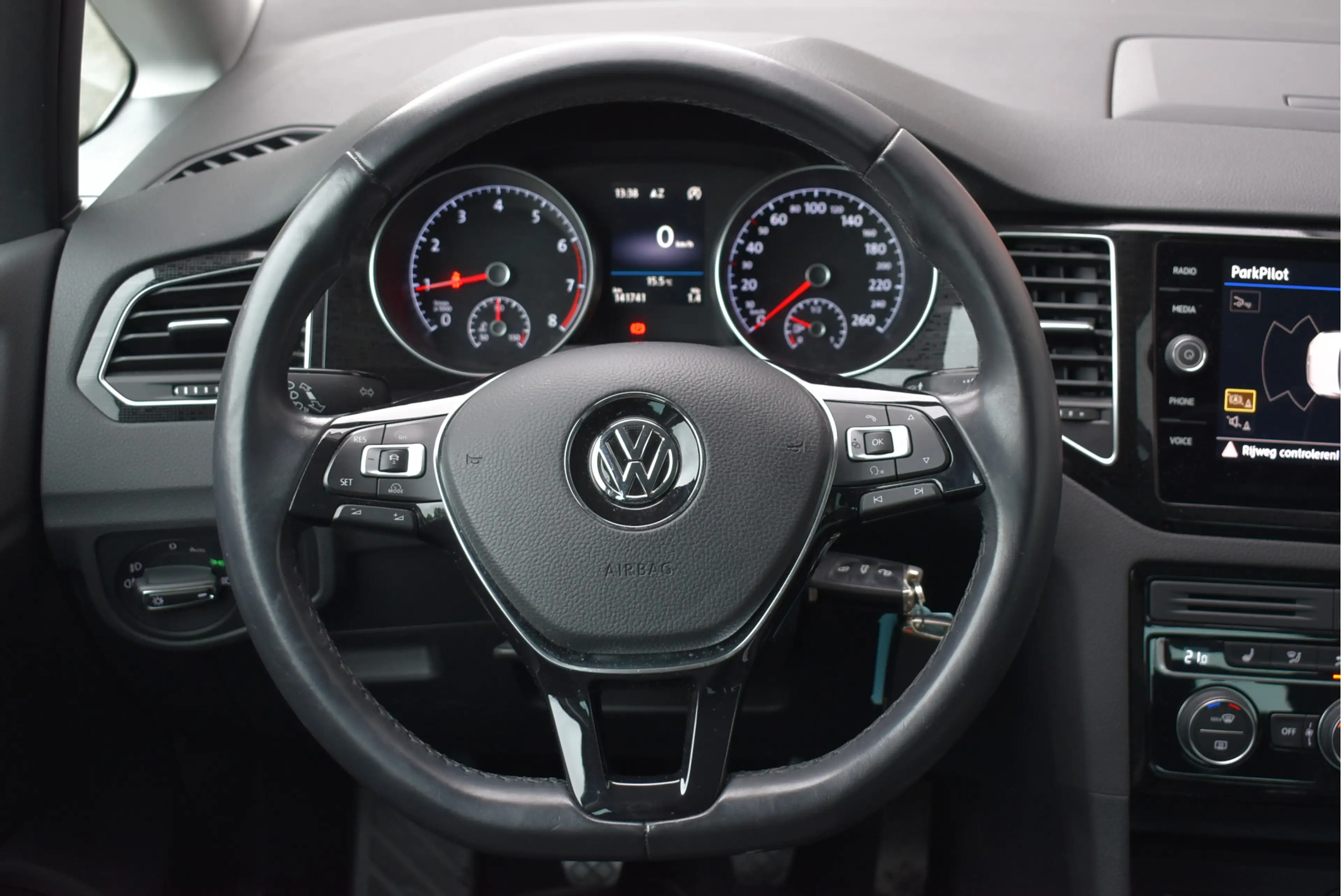 Volkswagen Golf Sportsvan 1.5 TSI ACT Highline Edition Stoelverwarming+massa — photo 4