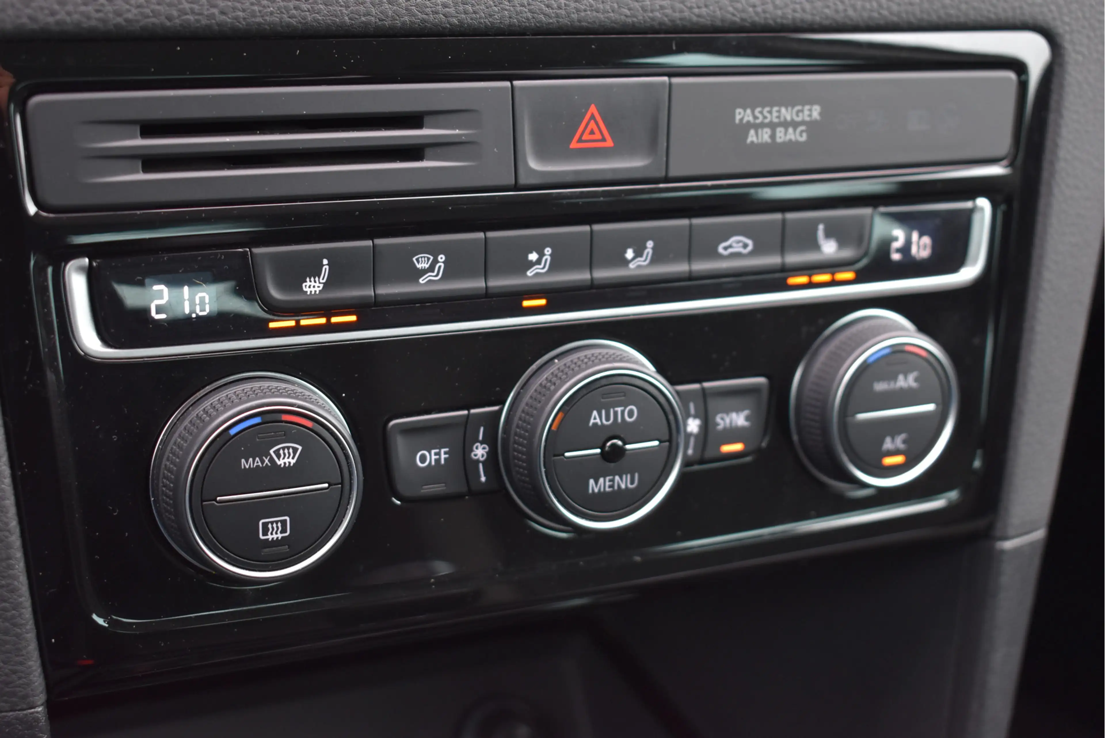 Volkswagen Golf Sportsvan 1.5 TSI ACT Highline Edition Stoelverwarming+massa — photo 9