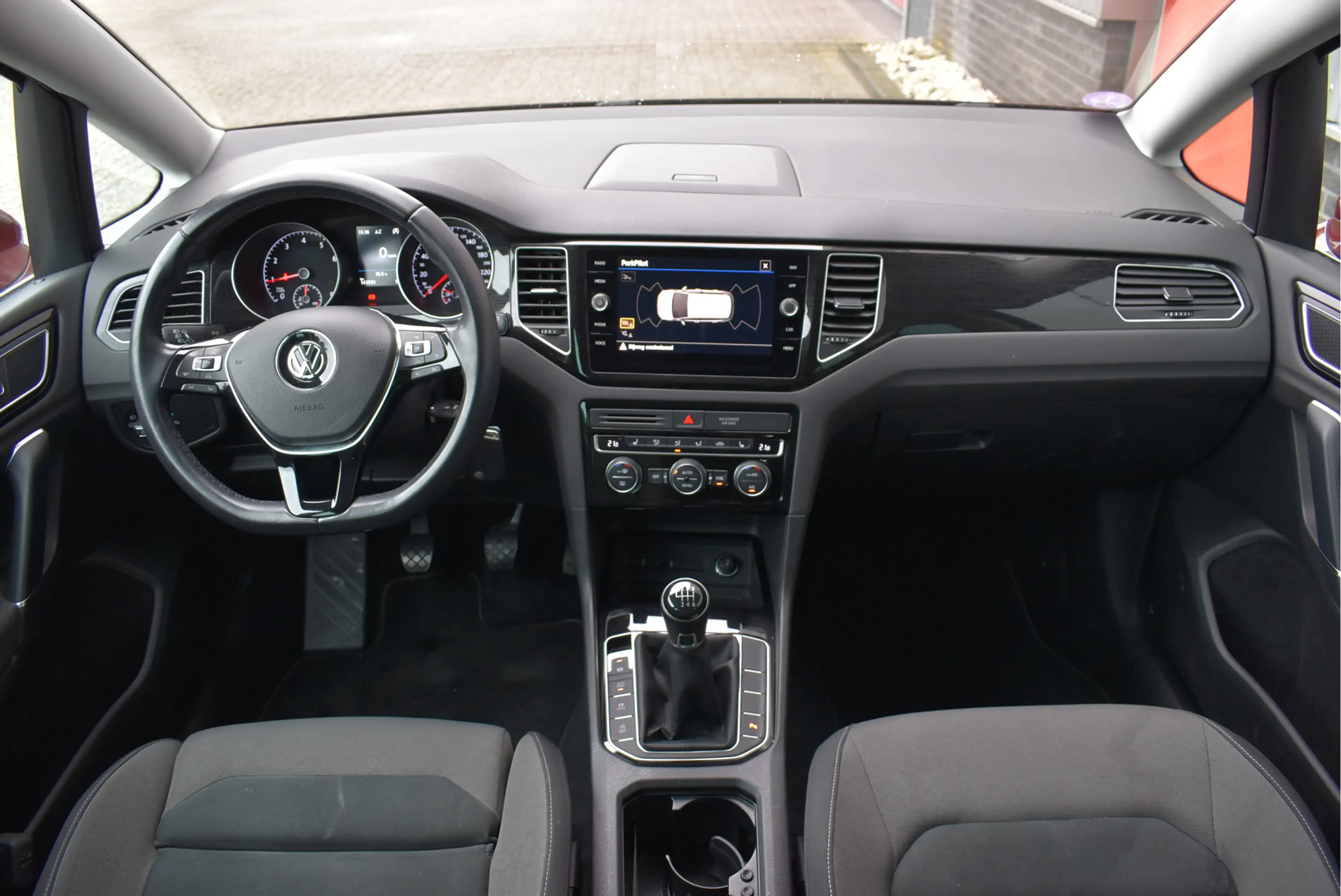 Volkswagen Golf Sportsvan 1.5 TSI ACT Highline Edition Stoelverwarming+massa — photo 3