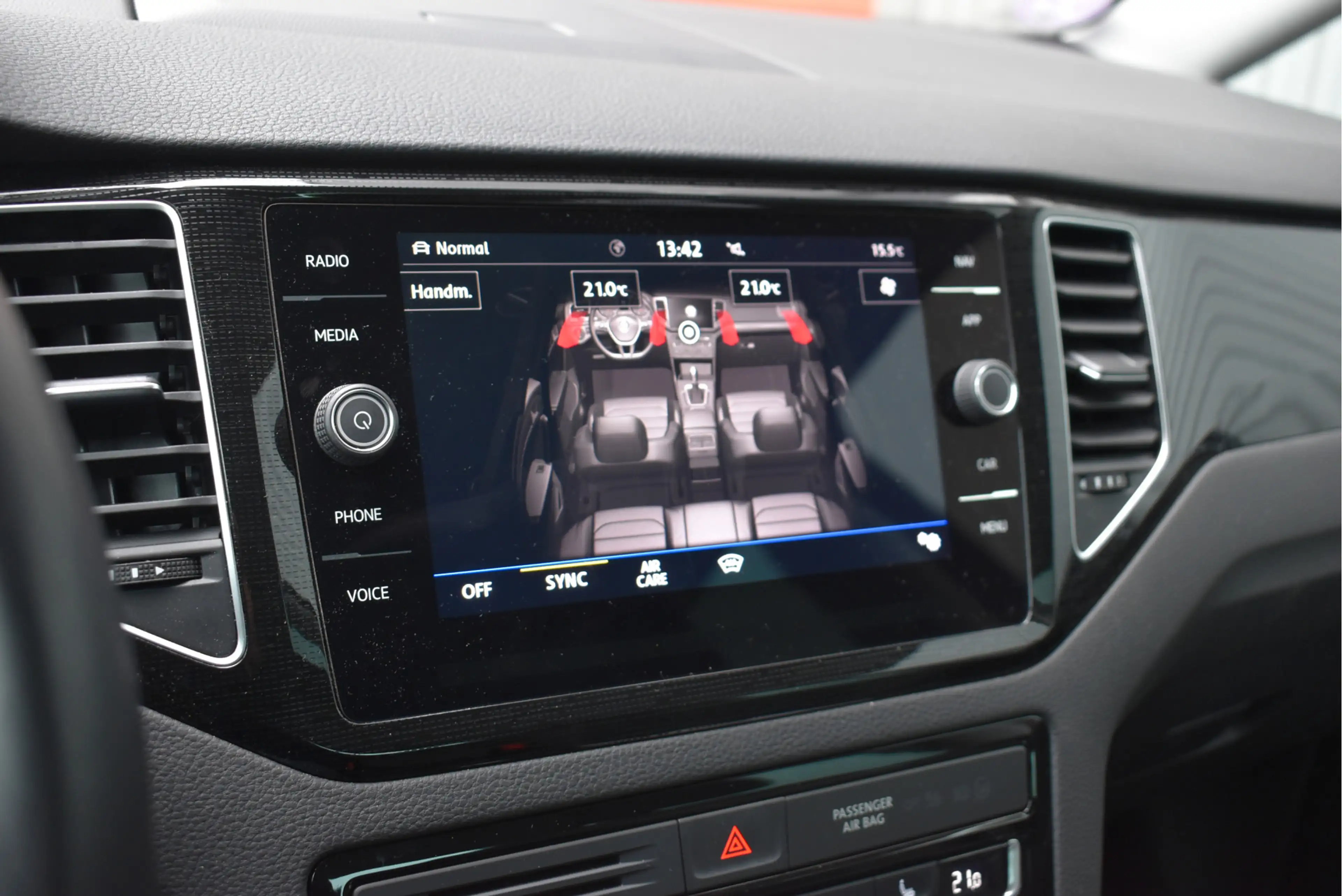 Volkswagen Golf Sportsvan 1.5 TSI ACT Highline Edition Stoelverwarming+massa — photo 33