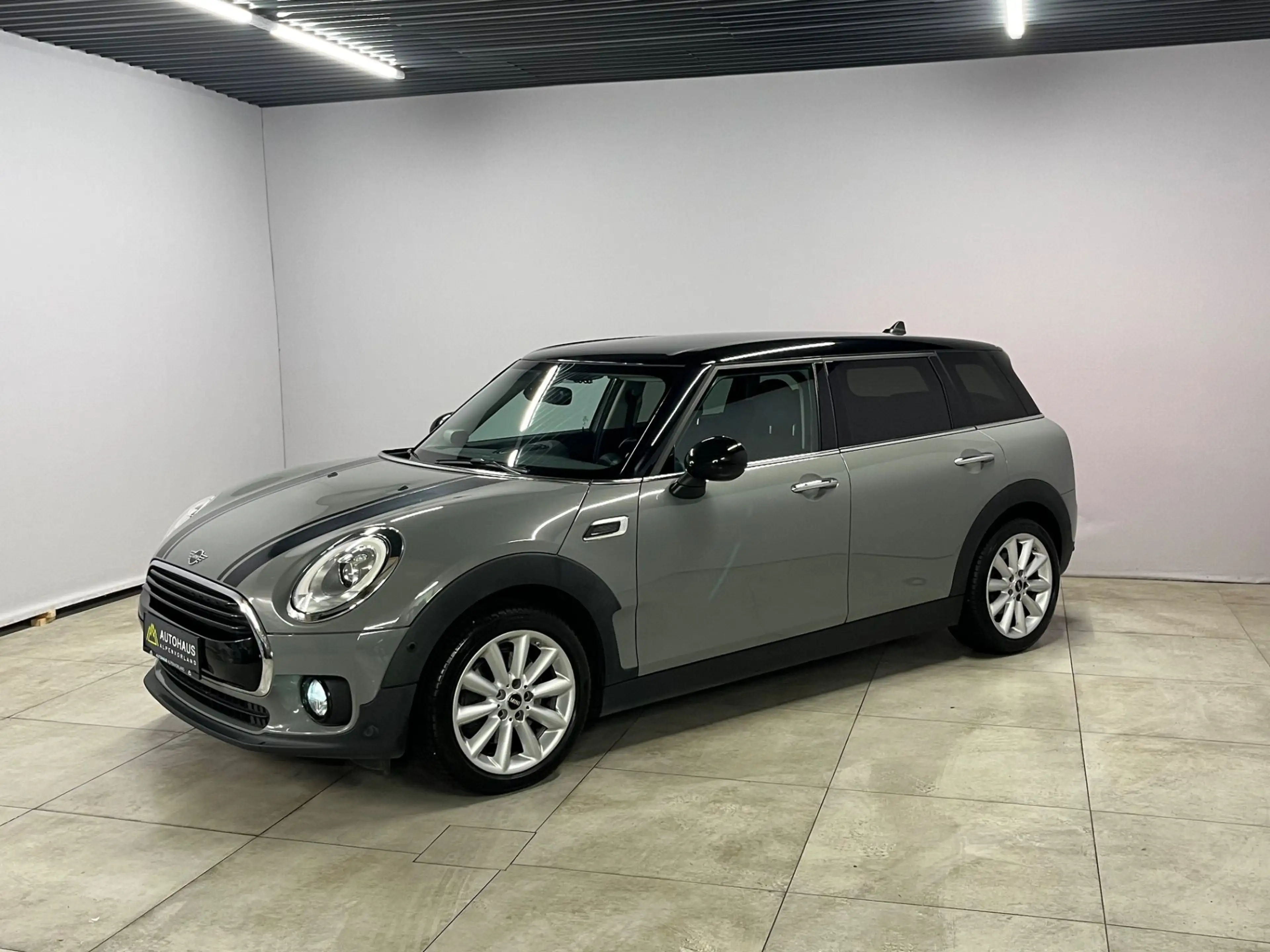 MINI Cooper D Clubman CLUBMAN Cooper Aut. ***Harman-Kardon *** — photo 5