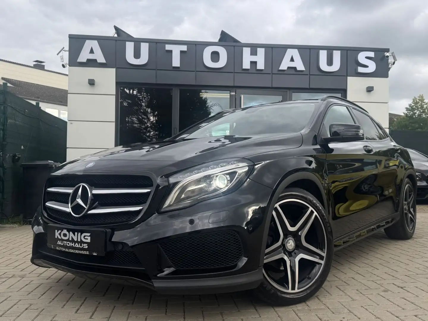 Mercedes-Benz GLA 200 CDI*NIGHT*AMG*SPORT* Noir - 1