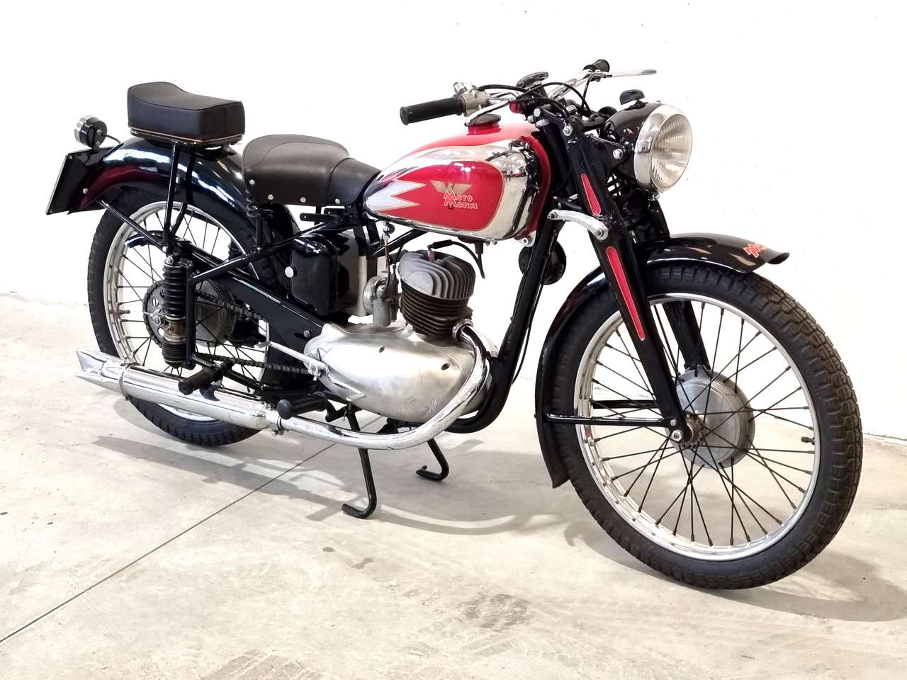 Moto Morini 125 T Turismo primo tipo