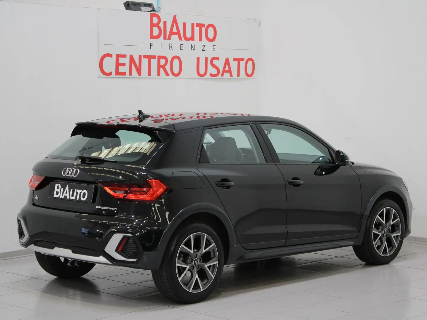 Audi A1 citycarver 30 TFSI S tronic Admired Nero - 2
