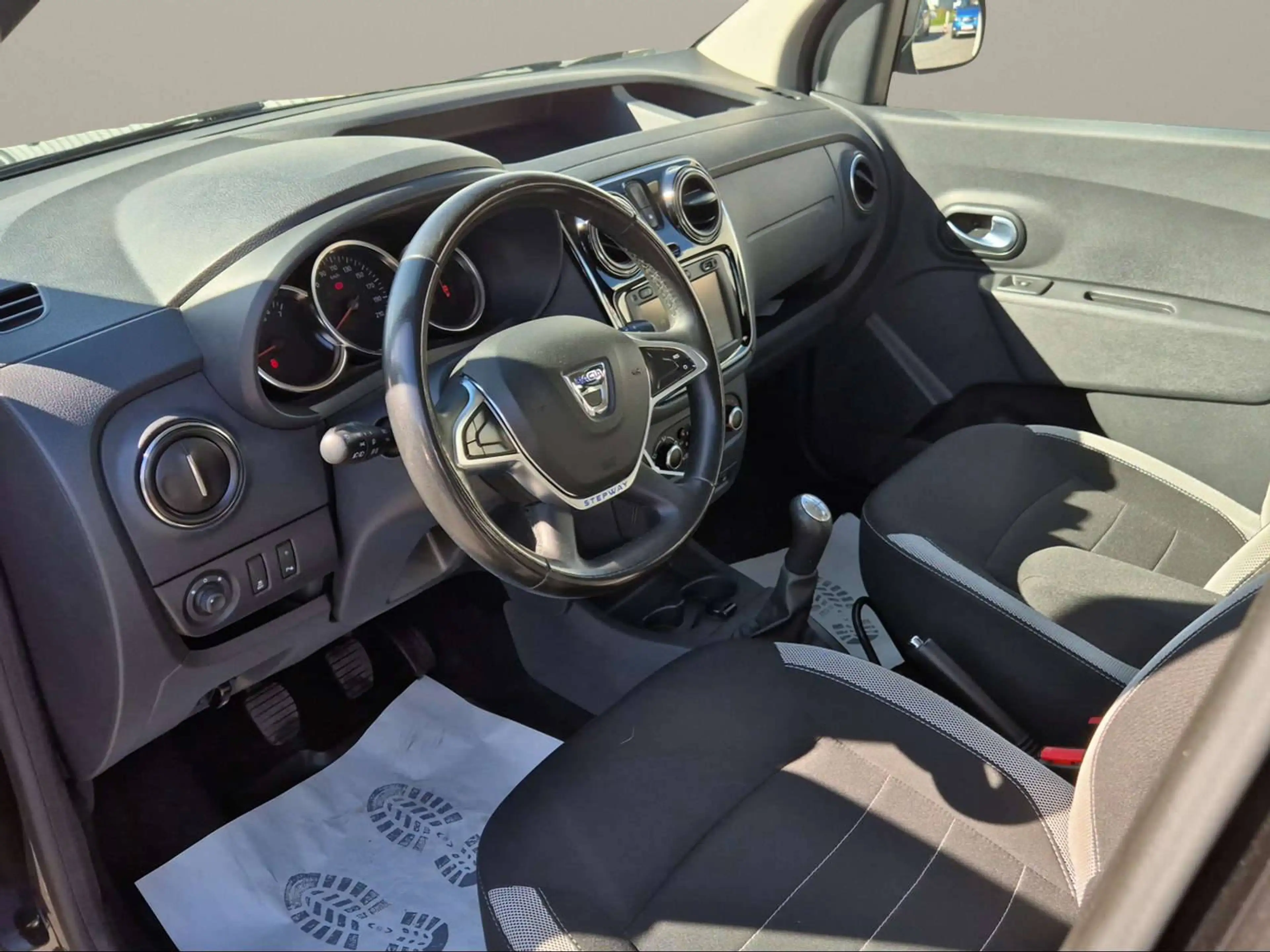 Dacia Dokker Dokker Stepway TCe 115 S — photo 9