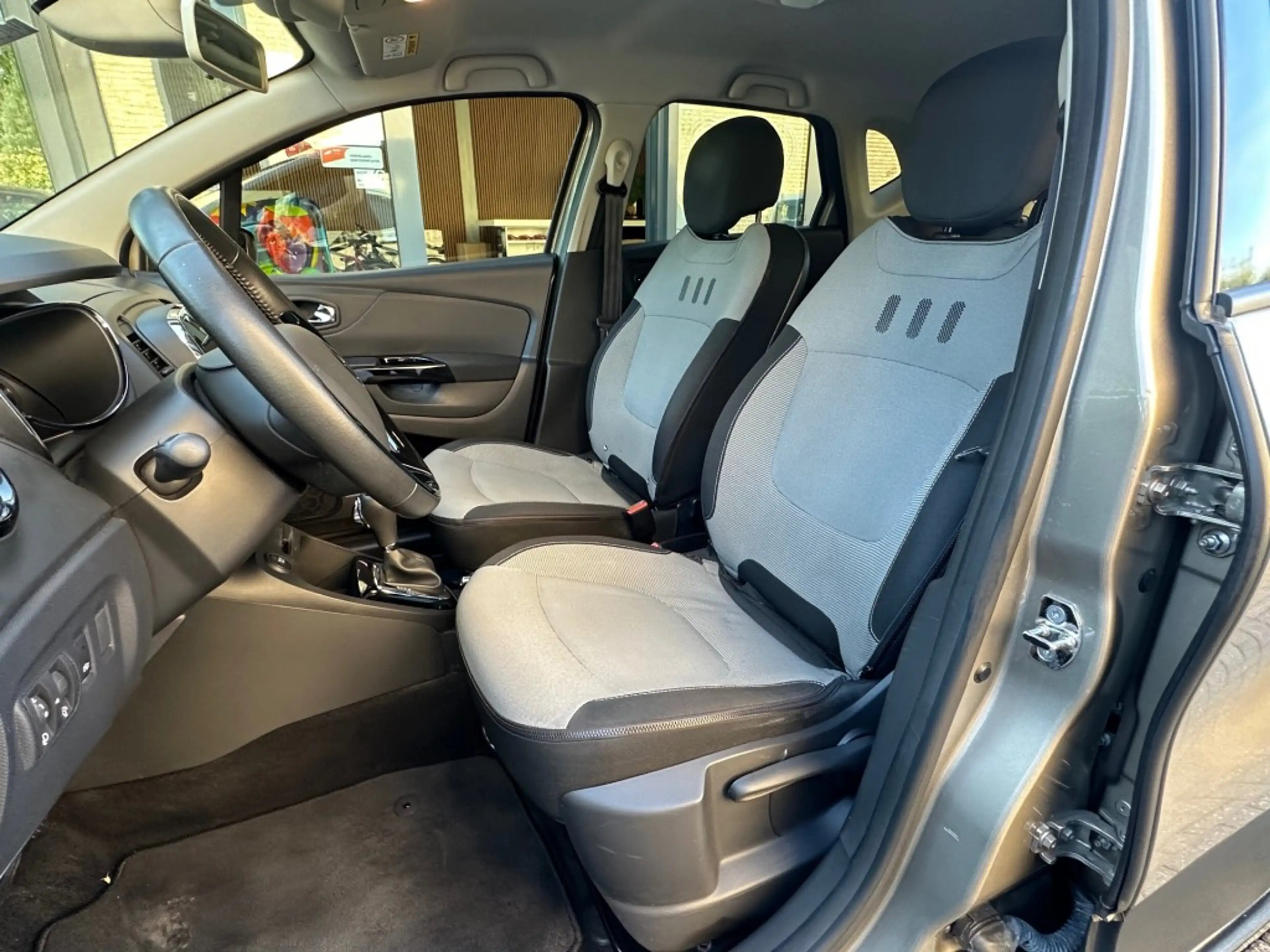 Renault Captur 1.2 DYNAMIC AutomaatNavi Camera Airco Trekhaak — photo 12
