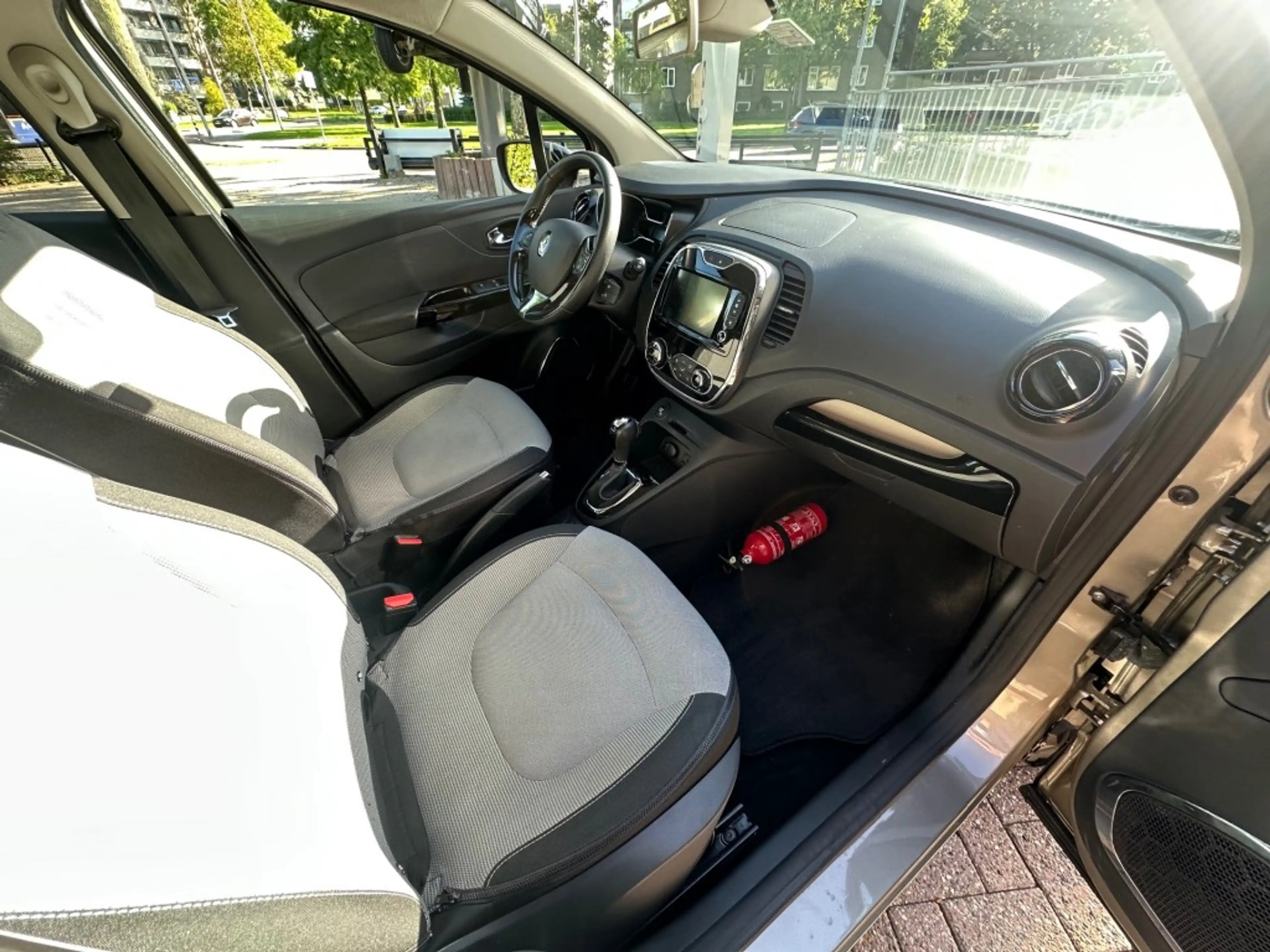 Renault Captur 1.2 DYNAMIC AutomaatNavi Camera Airco Trekhaak — photo 10