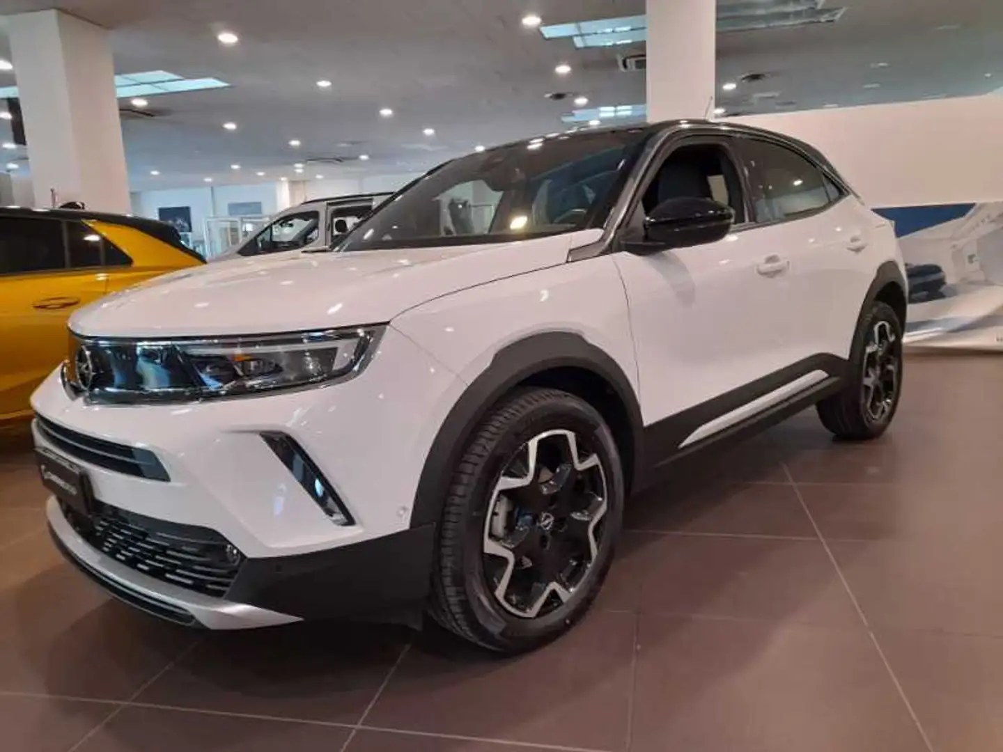 Opel Mokka 1.2 T Ultimate Blanc - 1