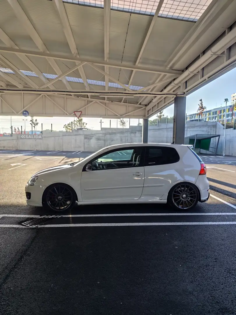 Volkswagen Golf GTI 2.0 TFSI DSG - 2