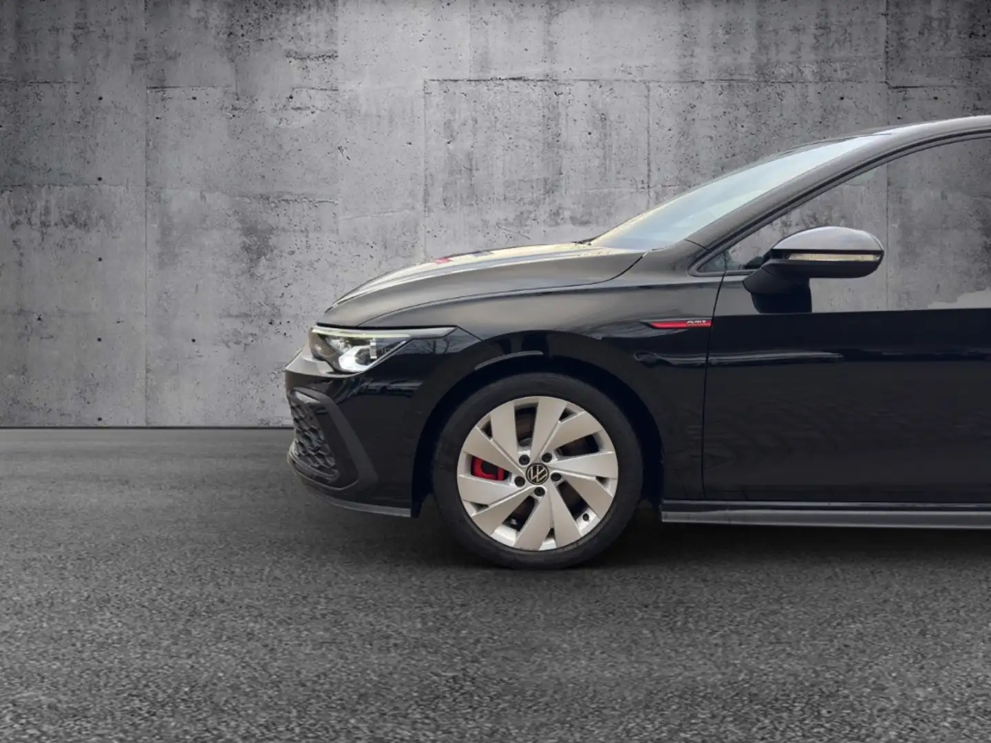 Volkswagen Golf GTI 8 2.0 TSI DSG Black Style IQ.LIGHT PANO HEAD-UP KA Schwarz - 2