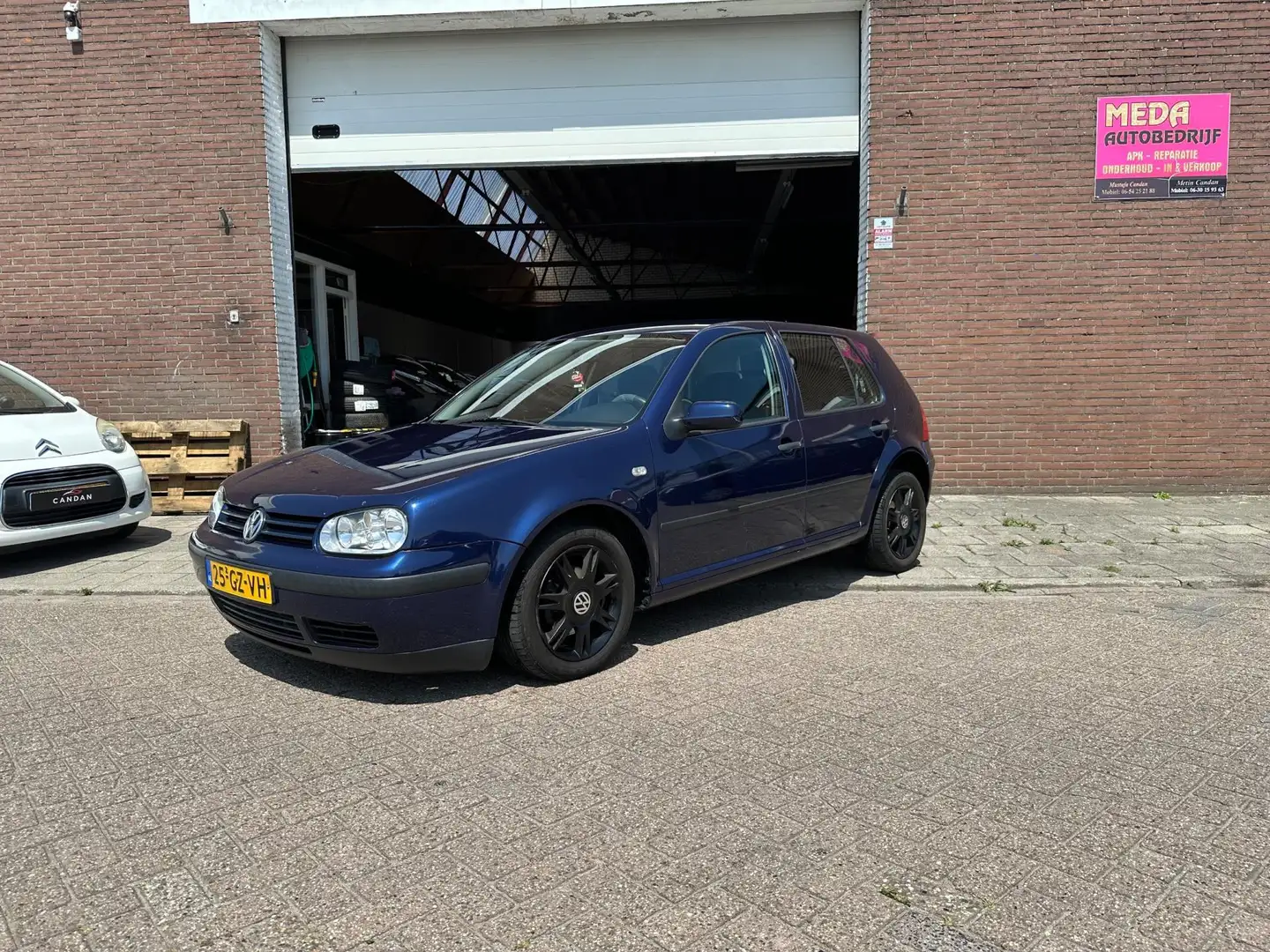 Volkswagen Golf 1.6 Comfortline Automaat | Cruisecontrol | Elektri Blau - 1
