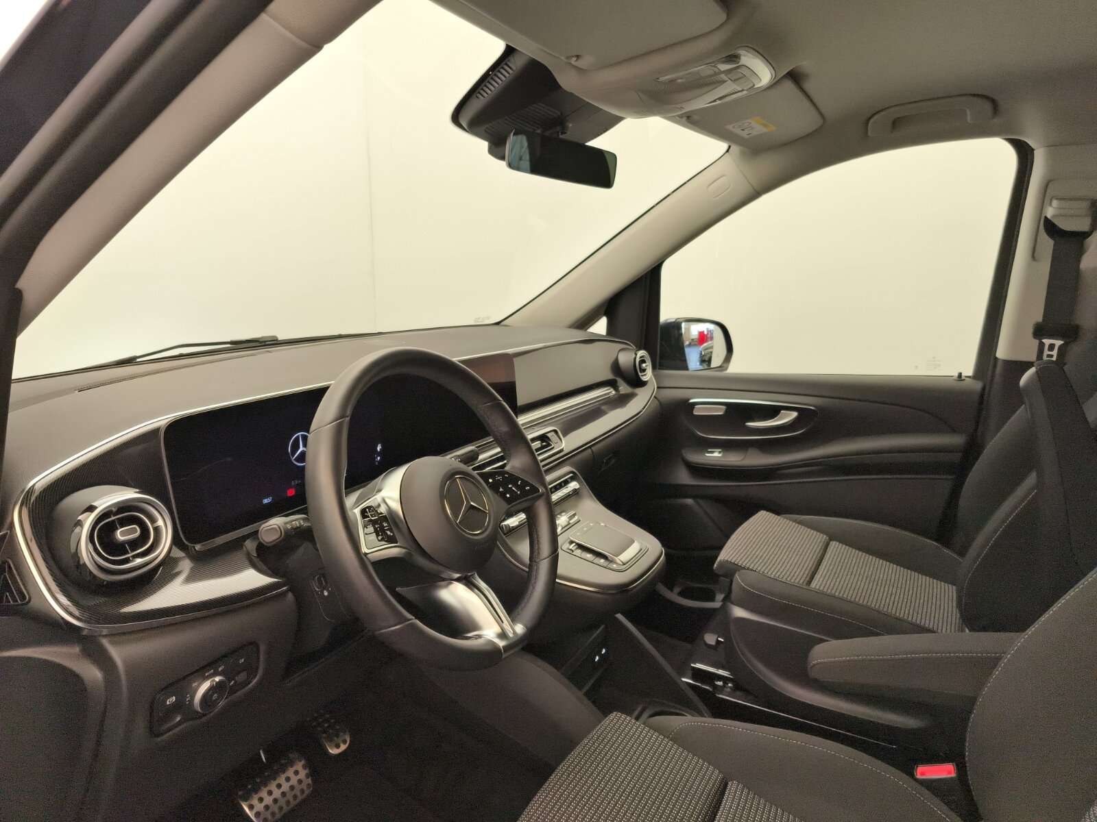 Mercedes-Benz V 220