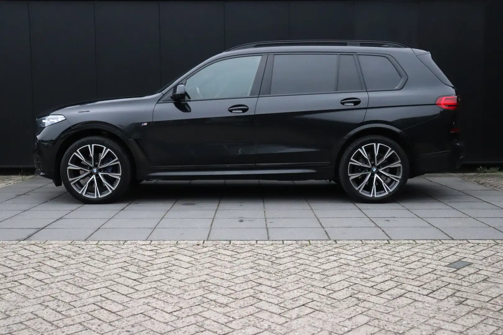 BMW X7 xDrive40i High Executive | 6 PERSOONS | M SPORT | Noir - 2