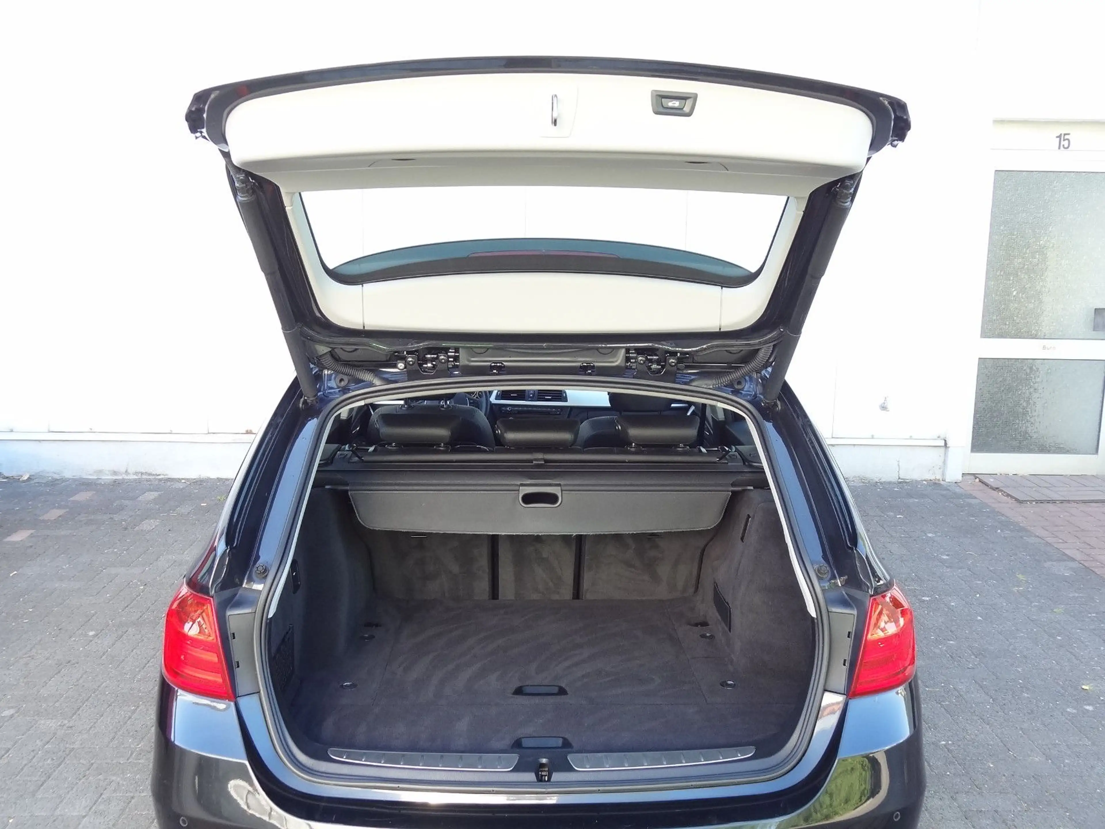 BMW 316 d Touring/Leder/Navi/Xenon/Panorama/ — photo 14