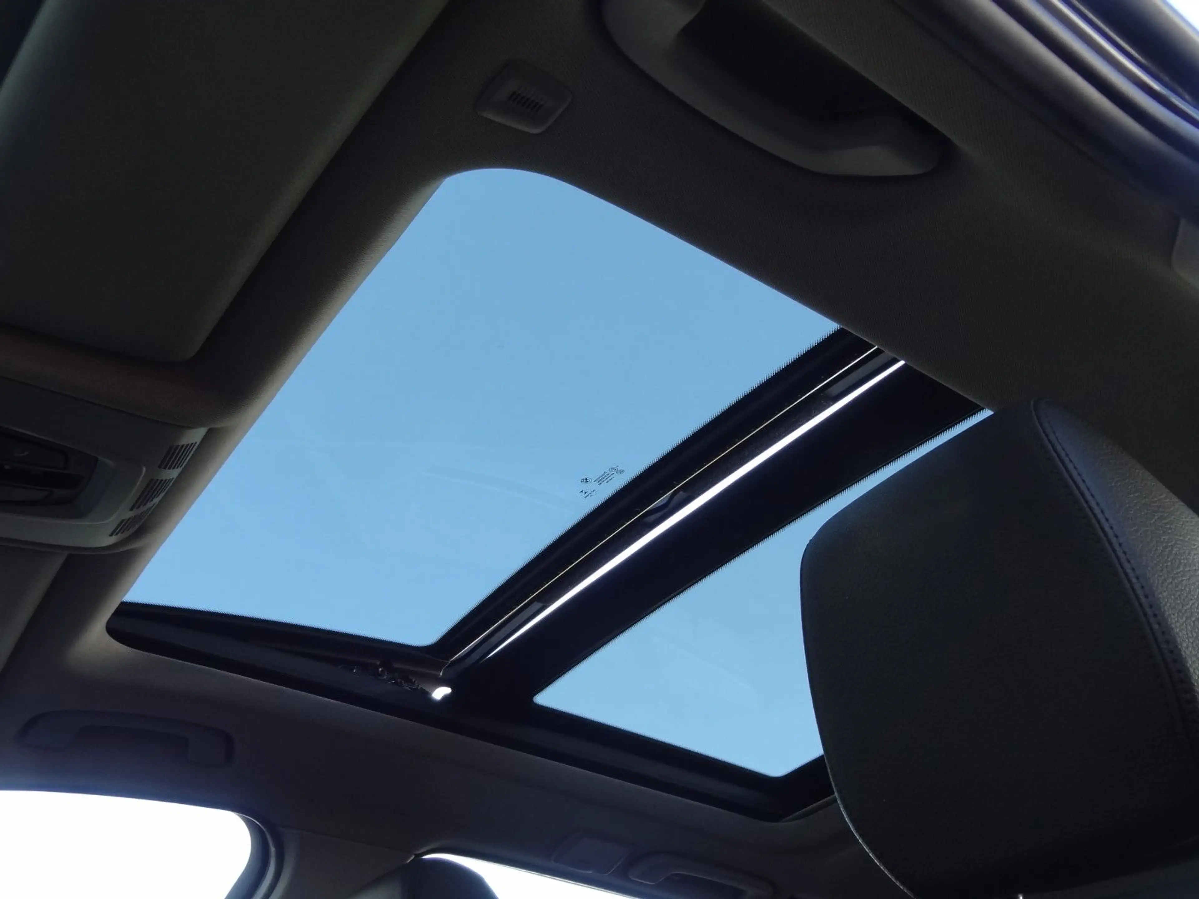 BMW 316 d Touring/Leder/Navi/Xenon/Panorama/ — photo 13