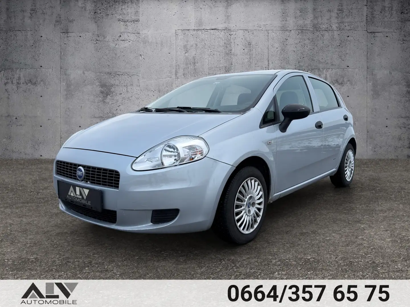 Fiat Grande Punto 1.4 8V Active 2.Besitz! Grau - 2