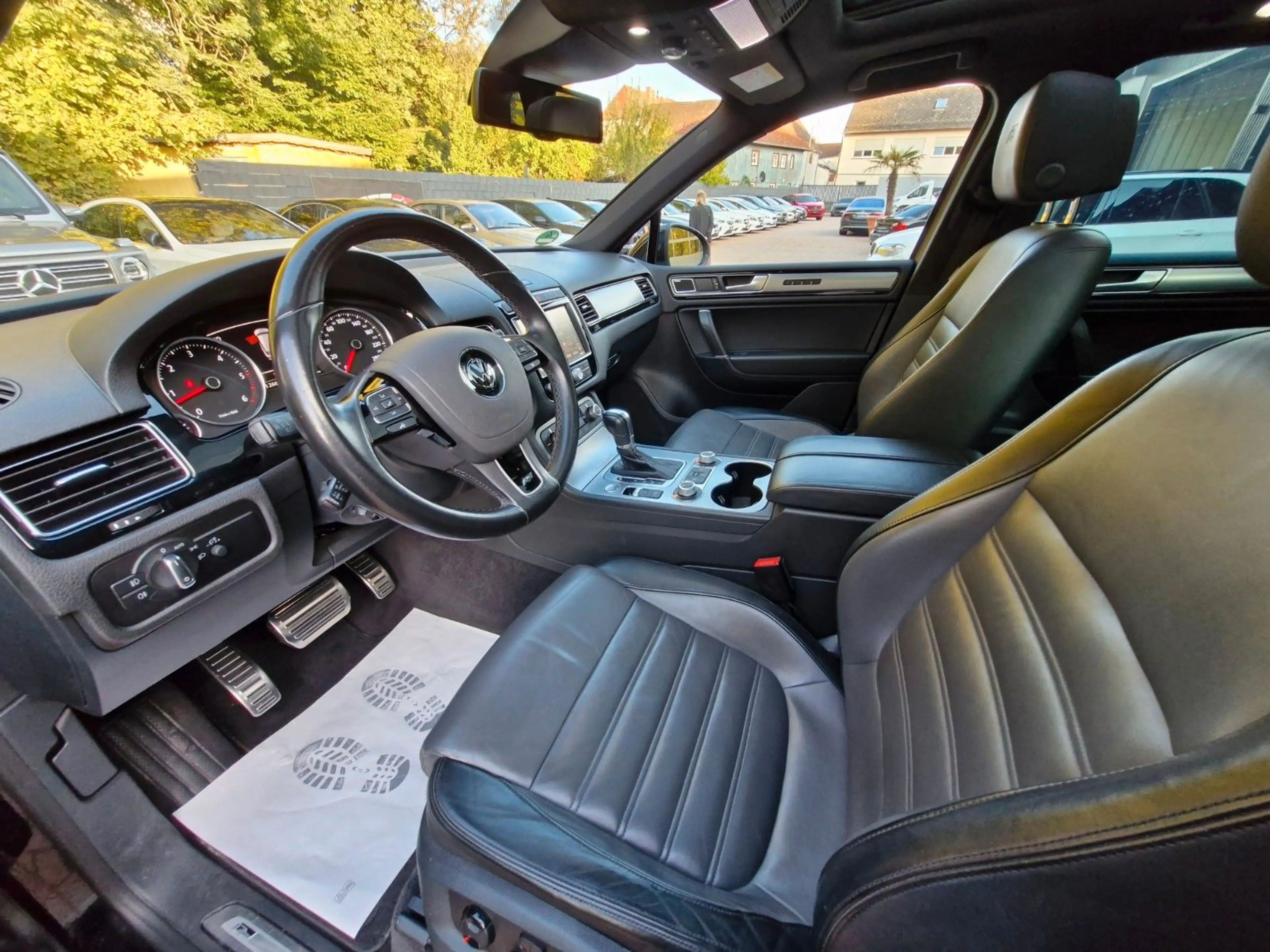 Volkswagen Touareg V8 TDI 4Motion ACC R-Line Standheizung — photo 9