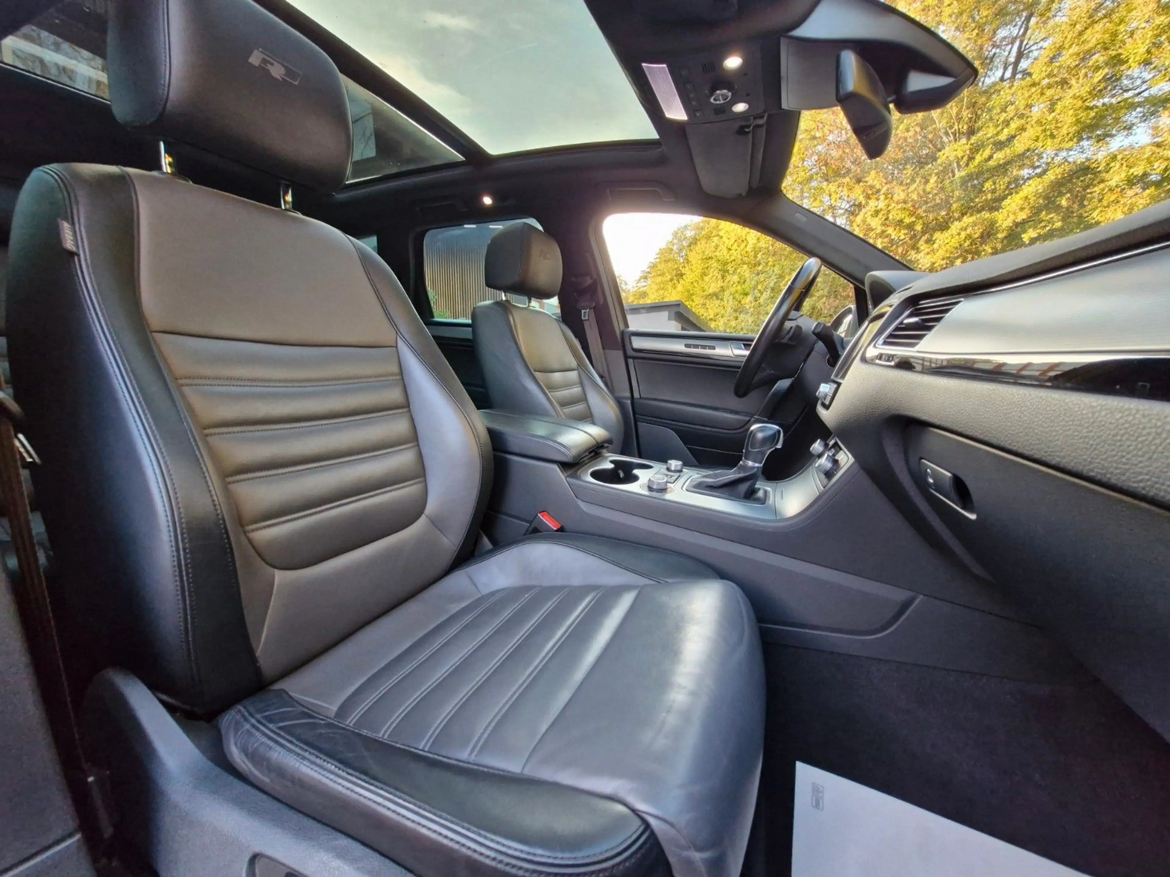 Volkswagen Touareg V8 TDI 4Motion ACC R-Line Standheizung — photo 12