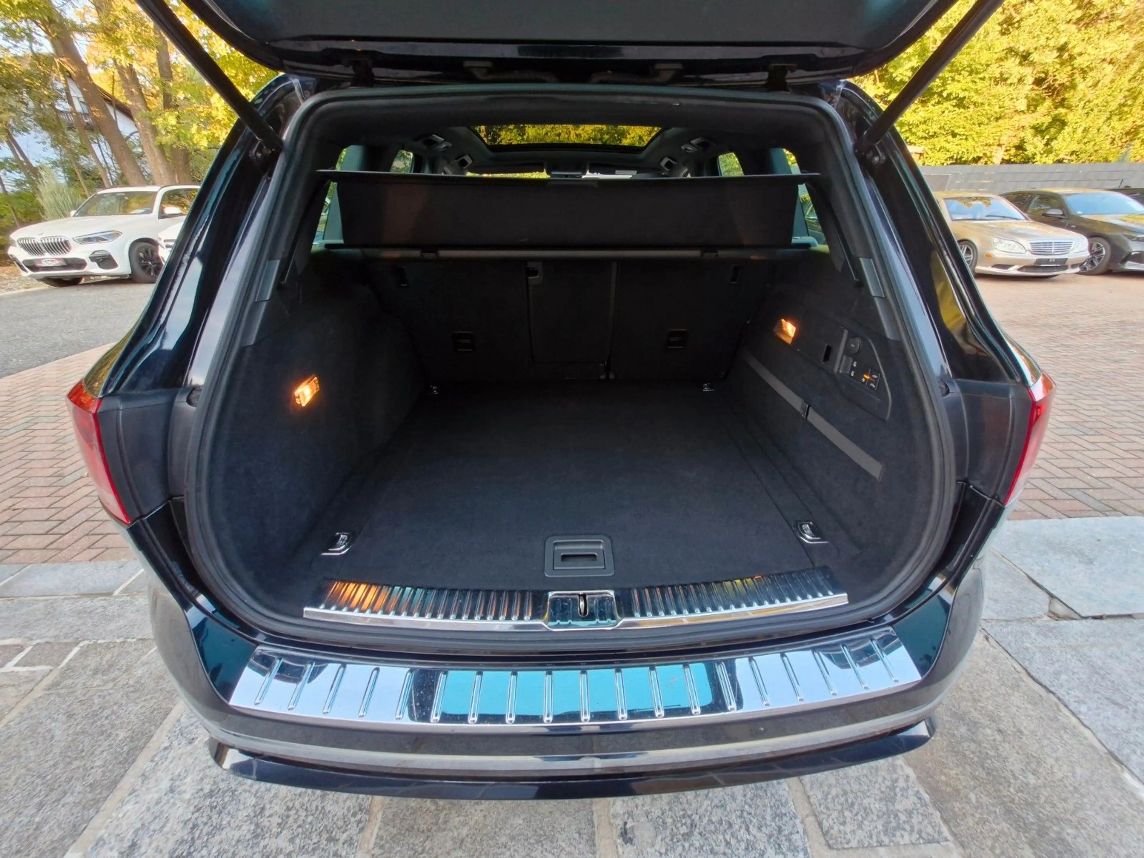 Volkswagen Touareg V8 TDI 4Motion ACC R-Line Standheizung — photo 14