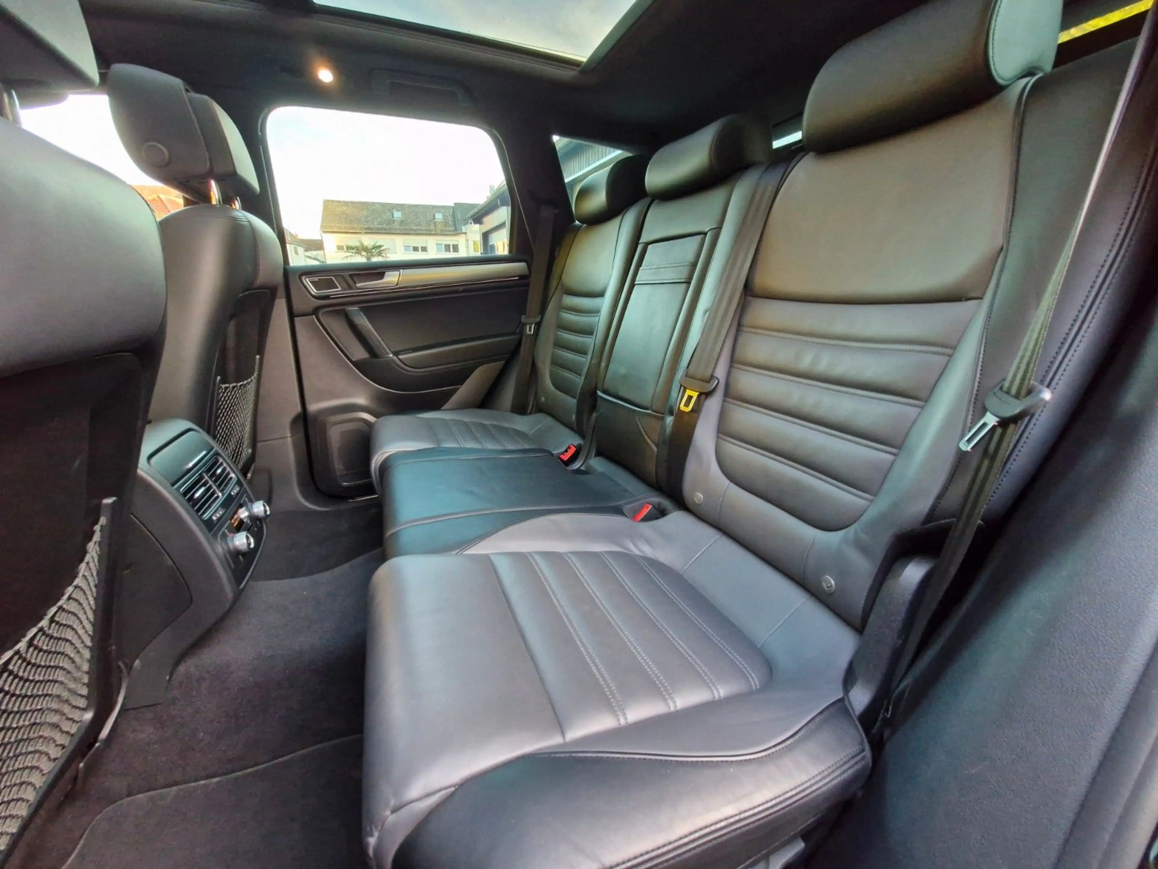 Volkswagen Touareg V8 TDI 4Motion ACC R-Line Standheizung — photo 15