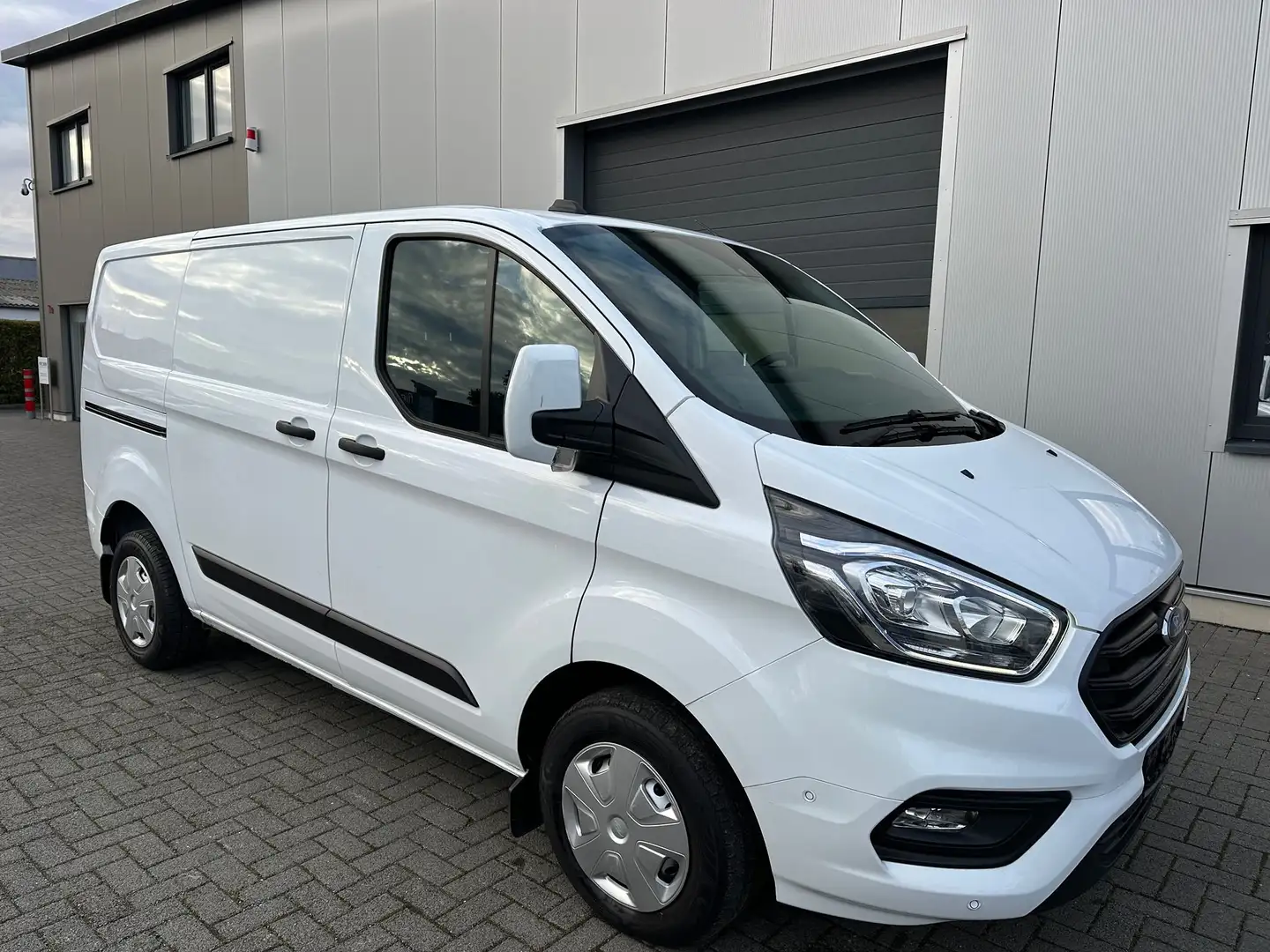 Ford Transit Custom 280 L1 Trend Blanc - 1