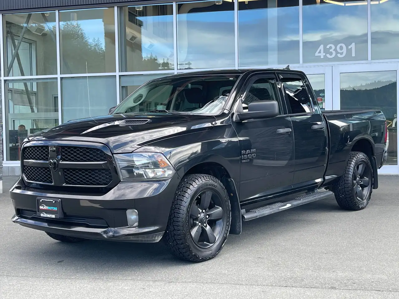 RAM 1500 снимка RAM 1500