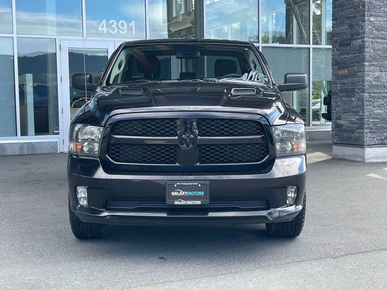 RAM 1500 снимка RAM 1500