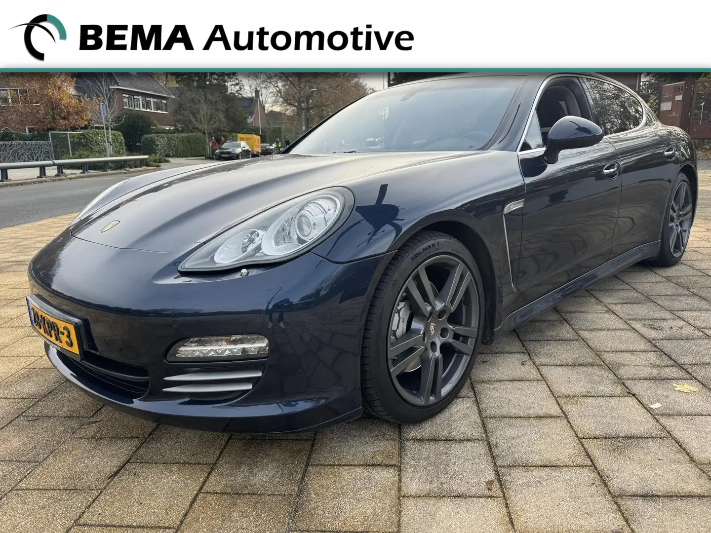 Porsche Panamera 4.8 4S Bleu - 1