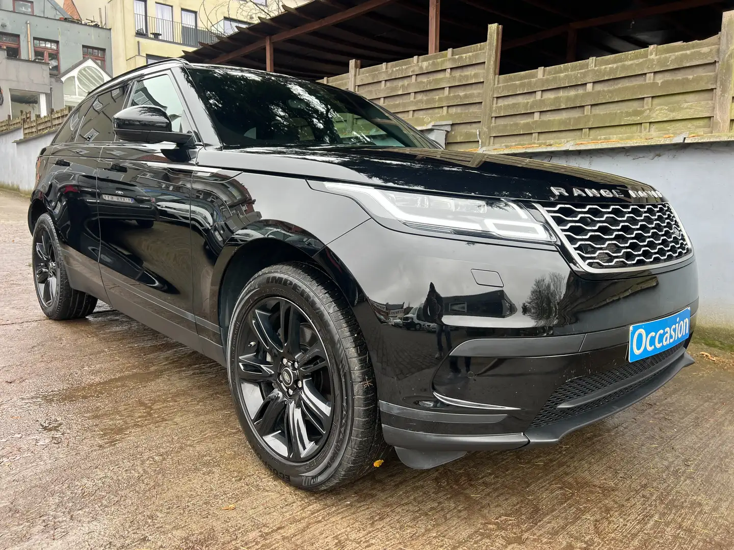 Land Rover Range Rover Velar 2.0 Turbo P250 R-Dynamic HSE Noir - 1