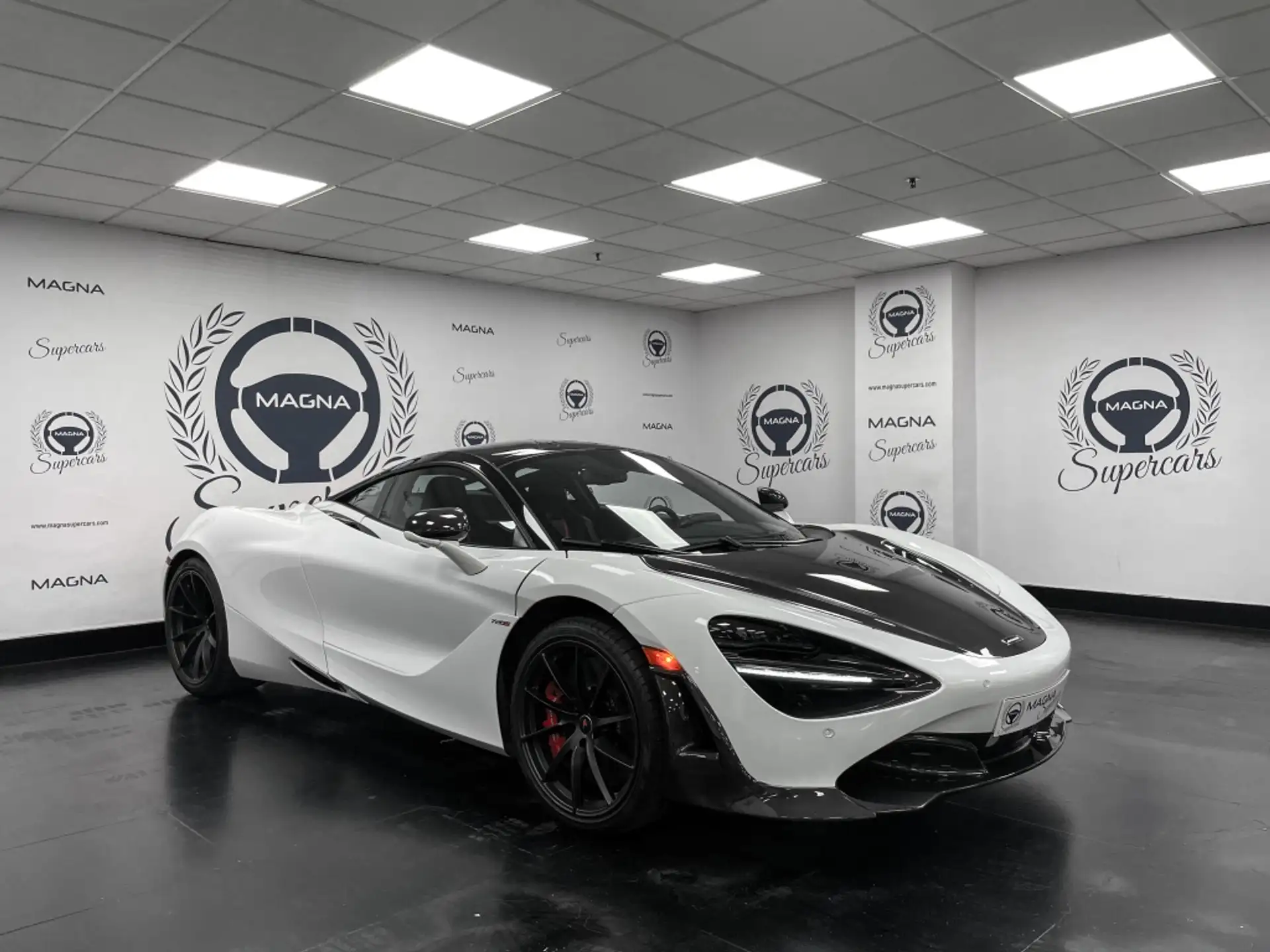 맥라렌 720S 720 Sport Coupe 2018 흰색 사진 1