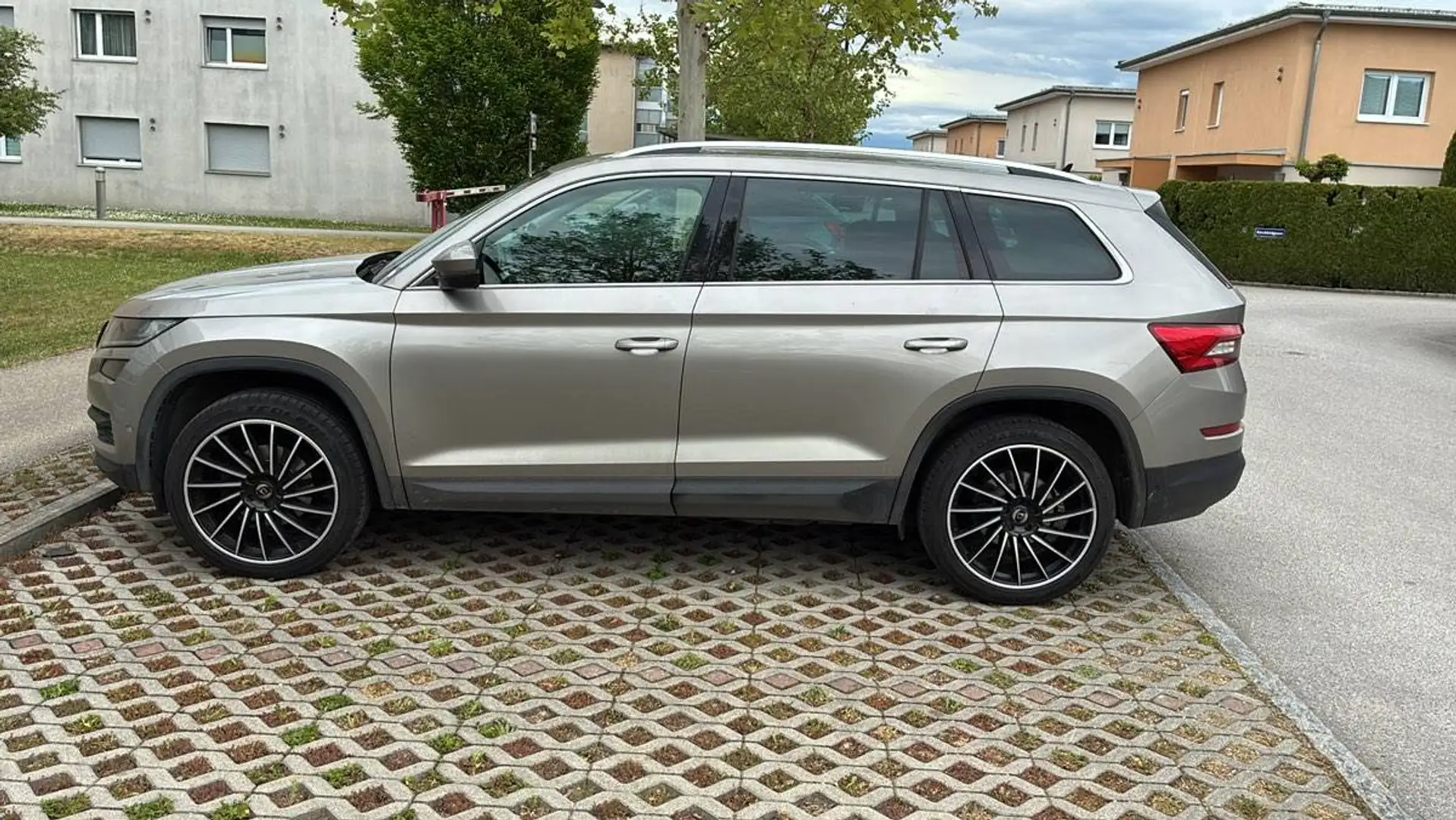 Skoda Kodiaq Kodiaq 2,0 TDI SCR 4x4 Style Style Beige - 1