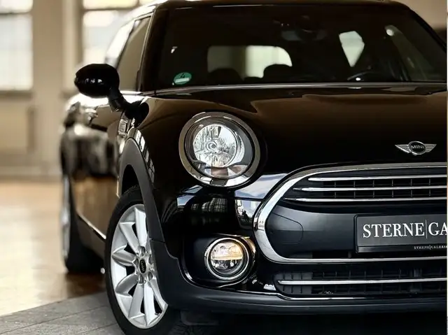 MINI One Clubman D/PDC/17"/NAVIGATION/KEYLESS LED BT
