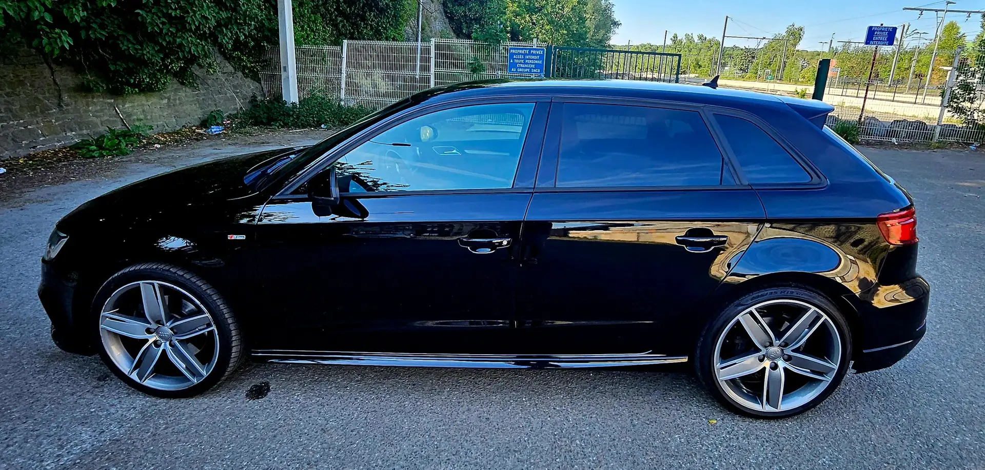 Audi A3 A3 35 TDi Design S tronic (EU6d-TEMP) Noir - 2