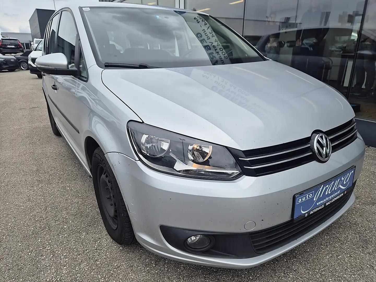 Volkswagen Touran Trendline 1,6 BMT TDI DPF Grau - 2