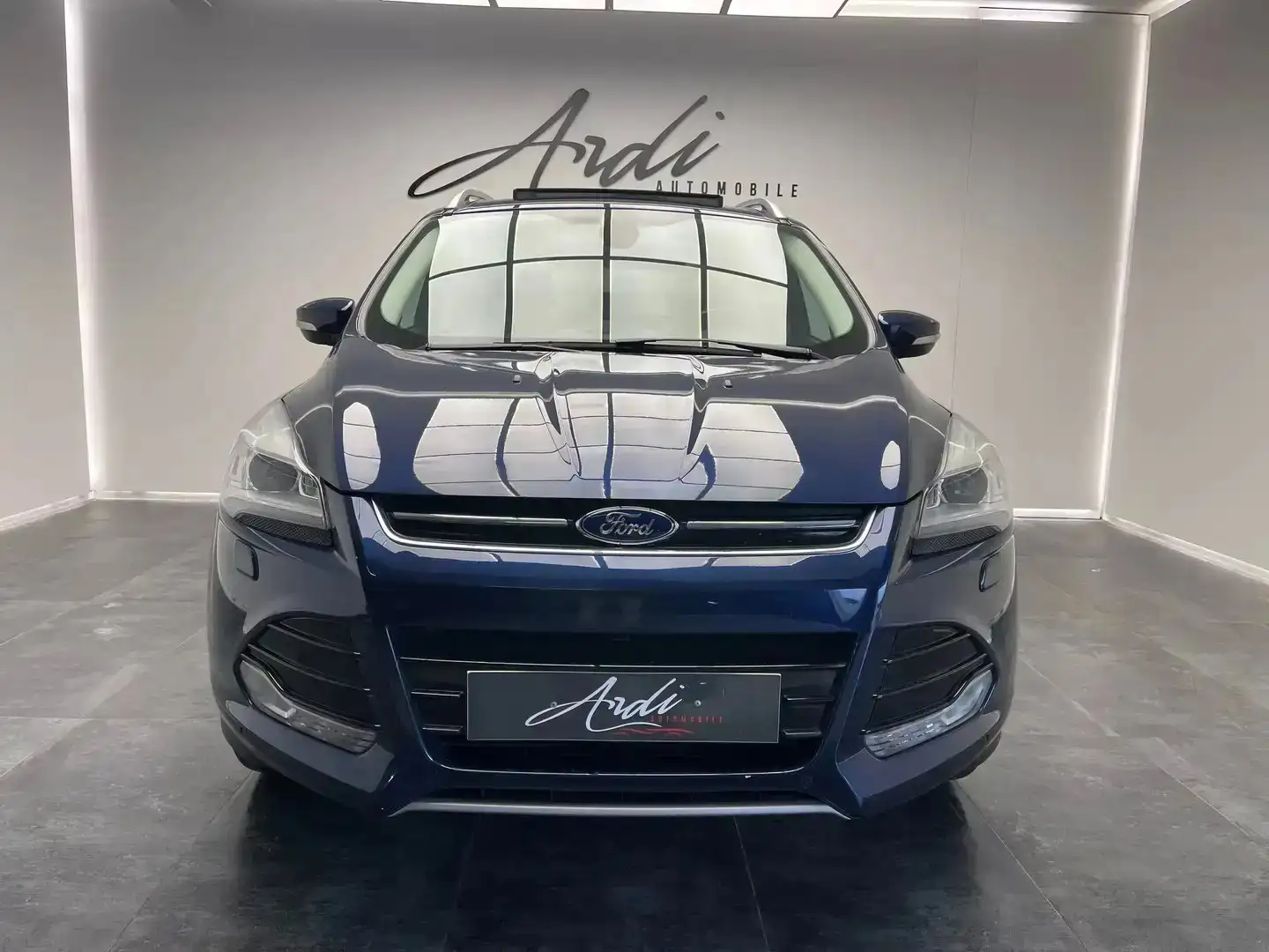 Ford Kuga 2.0 TDCi ECO 2WD*TOIT OUVRANTR*1ER PROP*GARANTIE* Bleu - 2