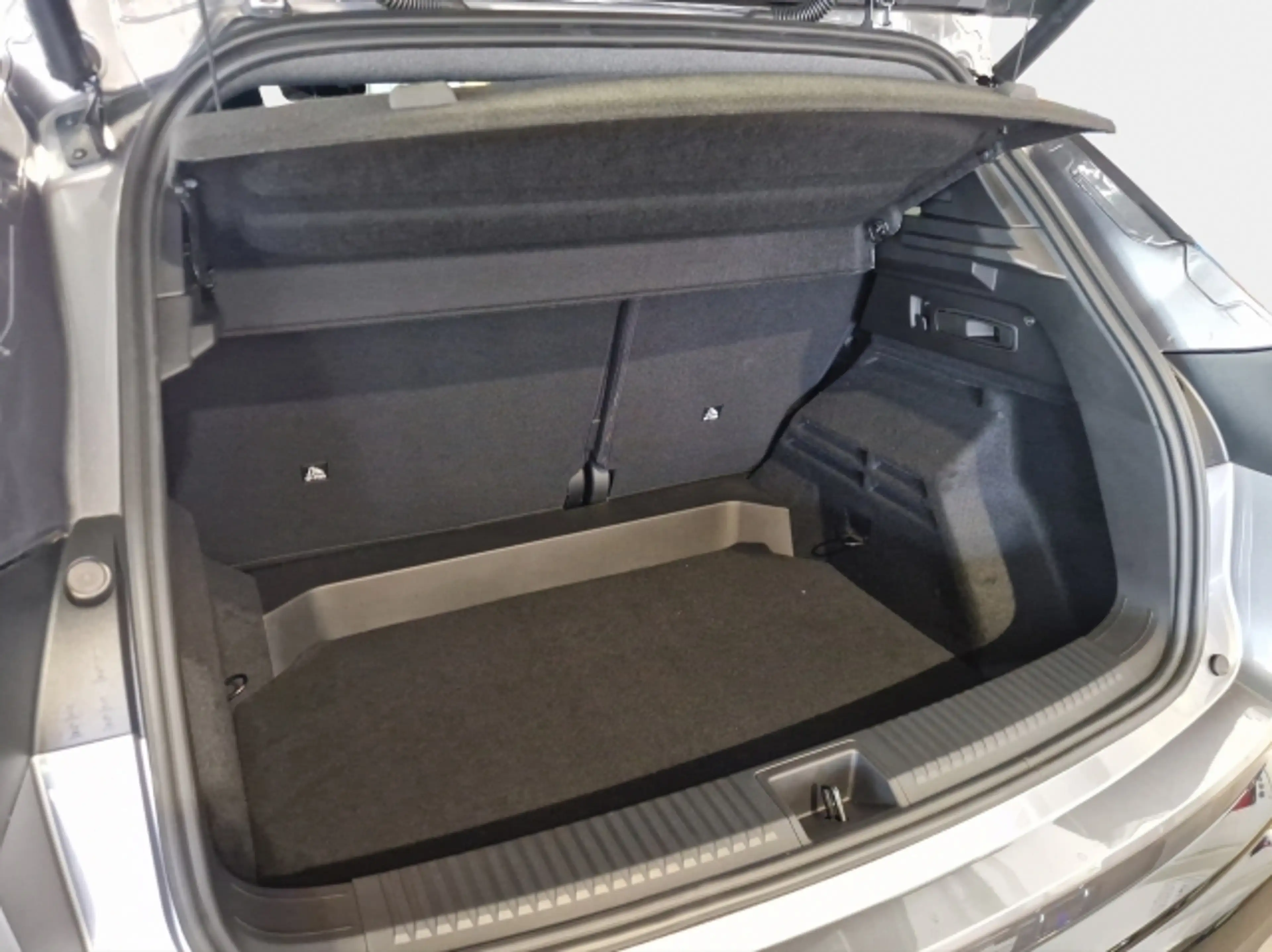 Renault Austral TECHNO MILD HYBRID 160 — photo 13