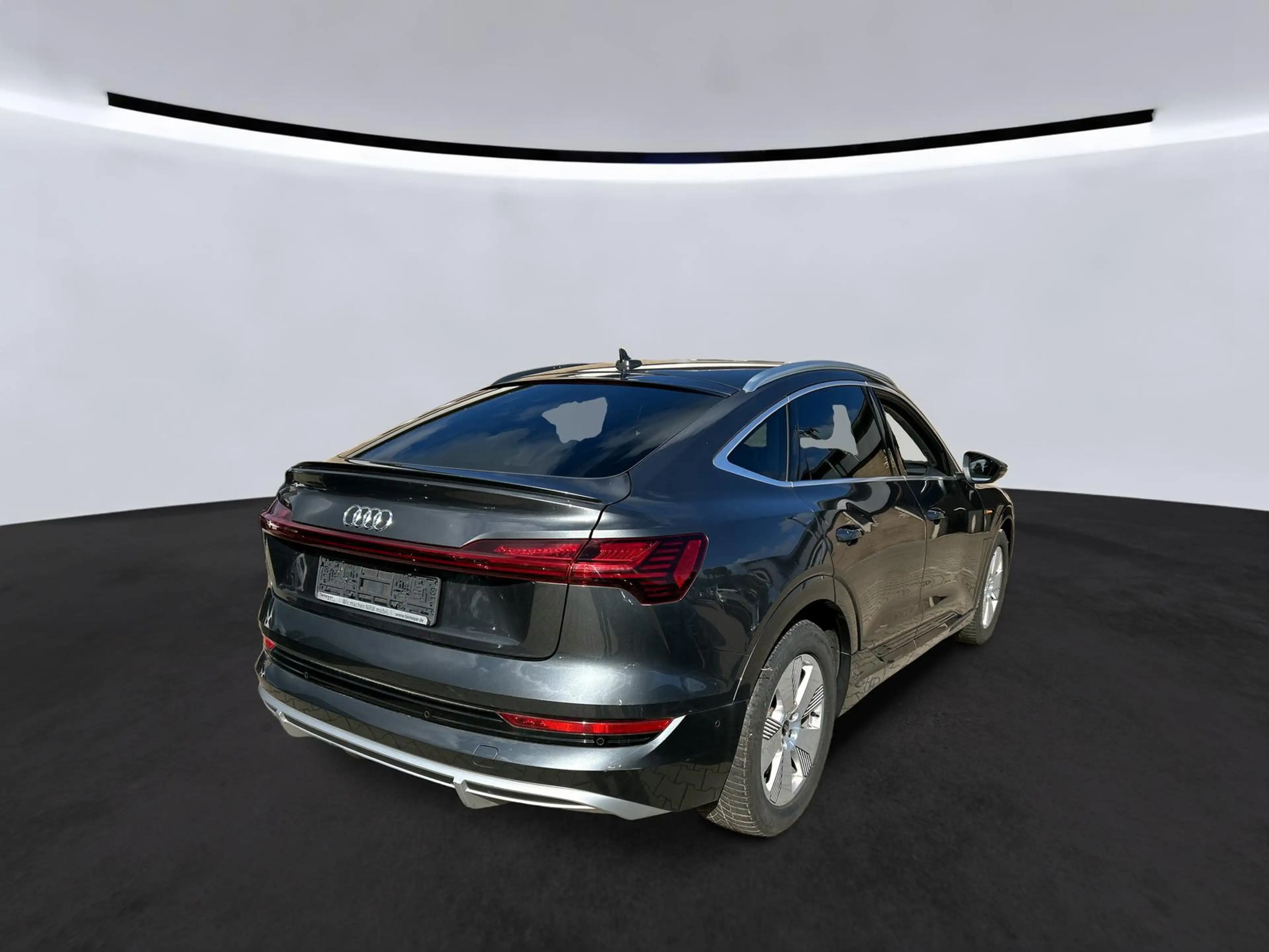 Audi e-tron Sportback 55 S line ACC AHK HuD PANO 360° — photo 7
