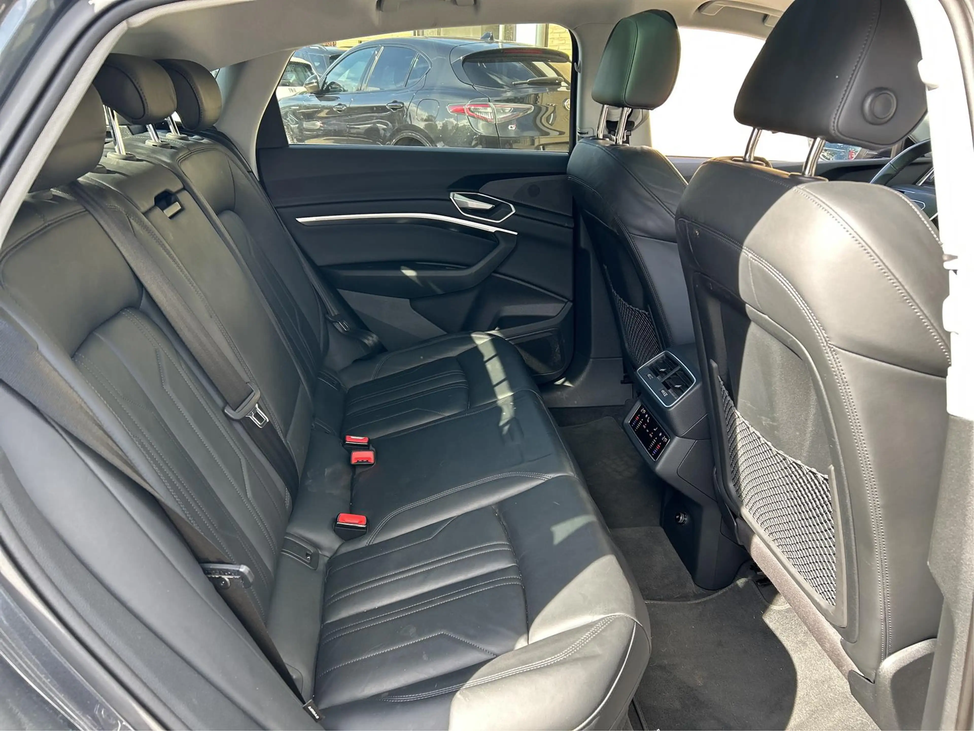 Audi e-tron Sportback 55 S line ACC AHK HuD PANO 360° — photo 11