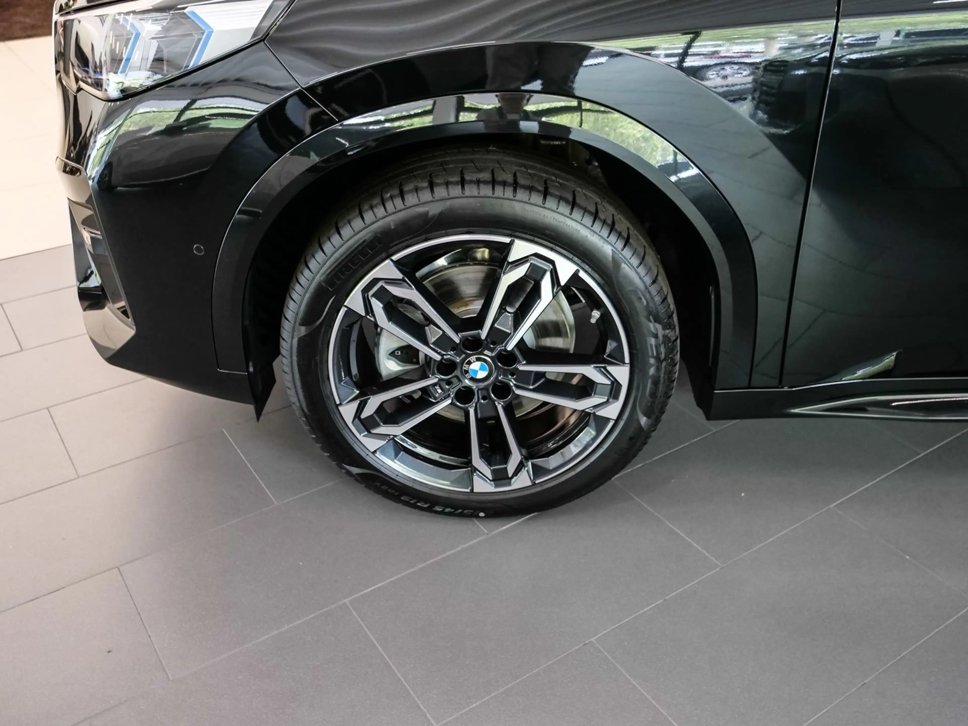 BMW iX2 xDrive30 M Sport RFK NAVI Standh. LED DAB — photo 7