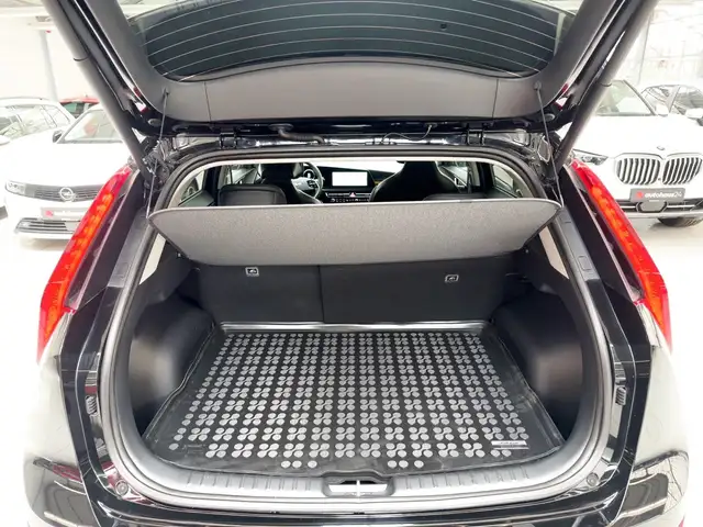 Kia Niro view 6