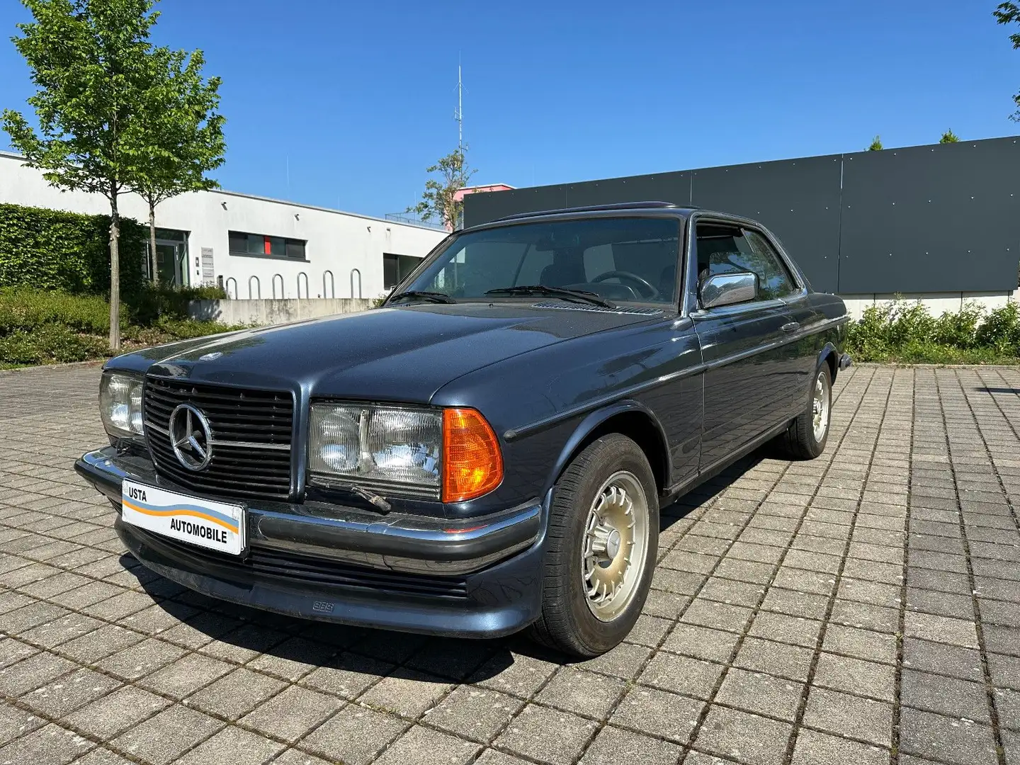 Mercedes-Benz 280 CE Elektrische Schiebed./Scheinwerfrr./H-Zul. Bleu - 2