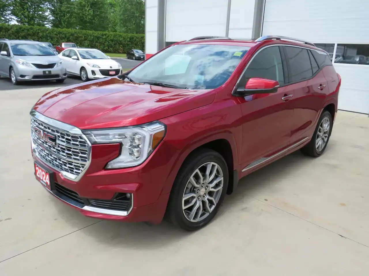 GMC Terrain photo GMC Terrain