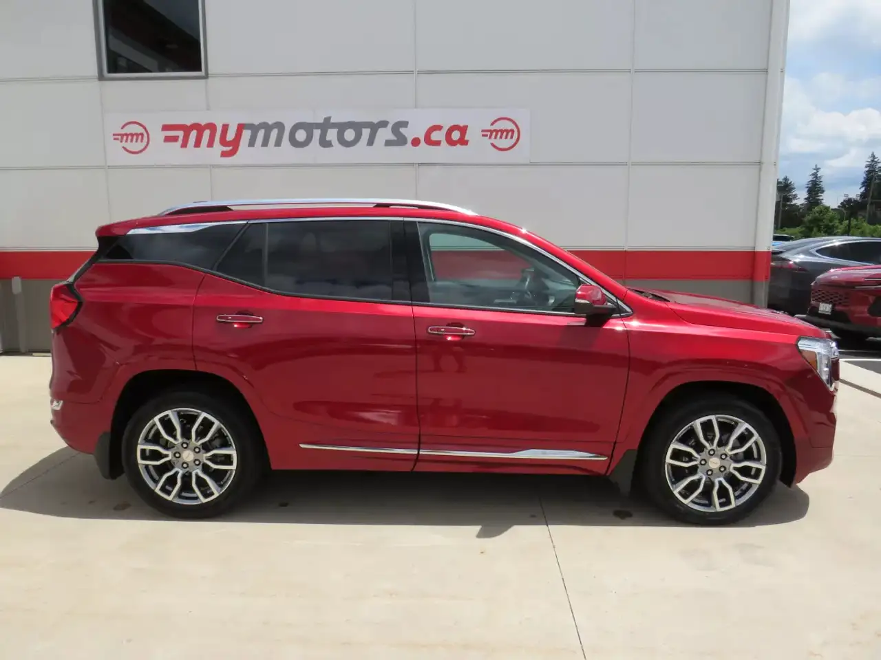 GMC Terrain photo GMC Terrain