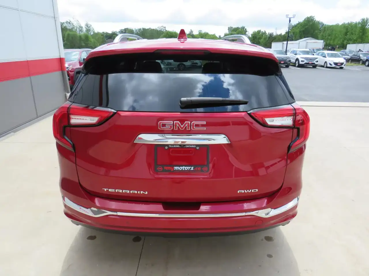 GMC Terrain photo GMC Terrain