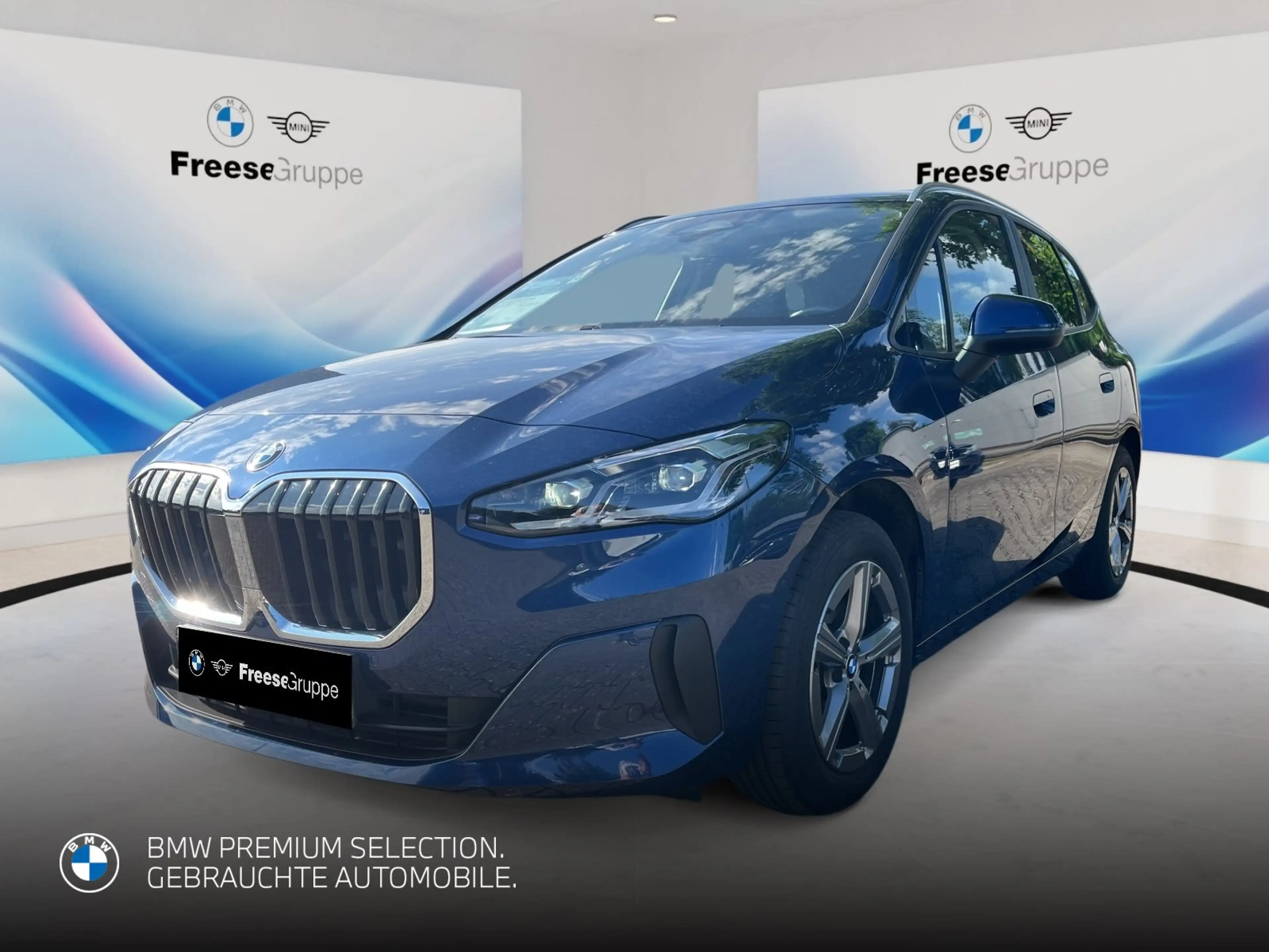 BMW 220 i Active Tourer AHK PANO RFK HIFI LED SHZ DAB