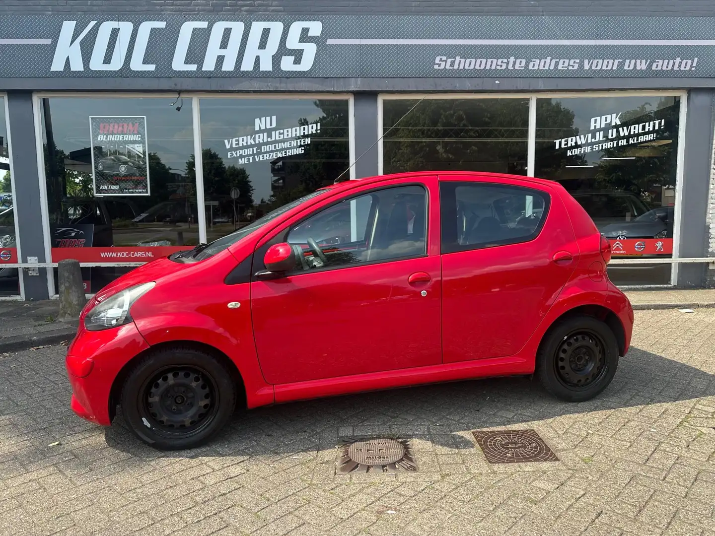 Toyota Aygo 1.0-12V NIEUWE APK AIRCO Rood - 2